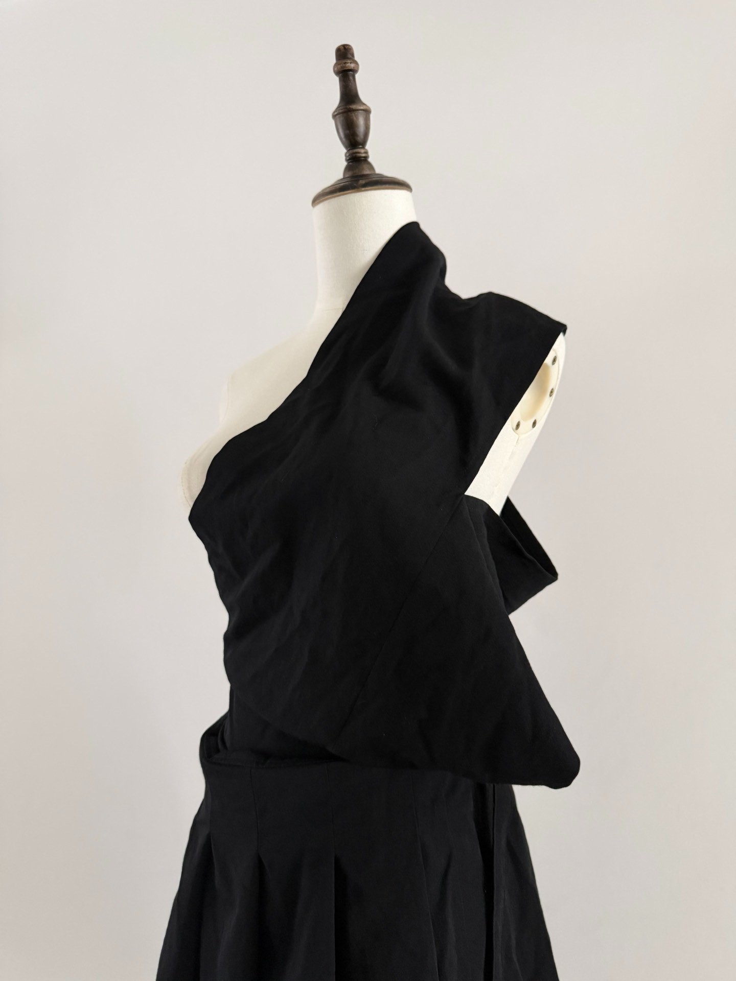 Comme des Garcons Tricot Wrap Skirt — detail
