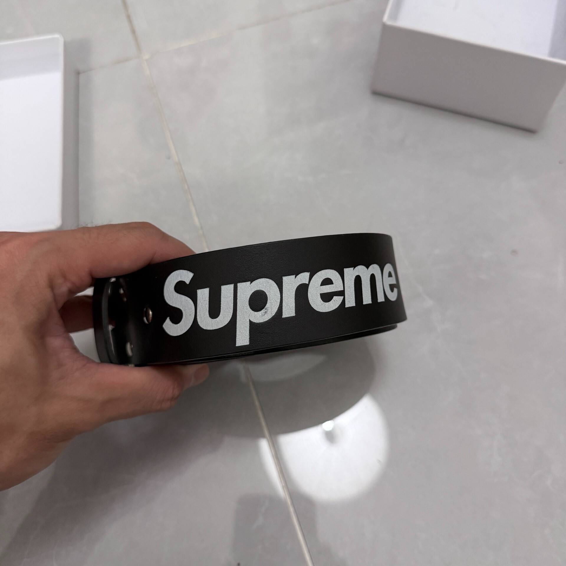 Supreme SS22 Week13 Black Leather Belt — front