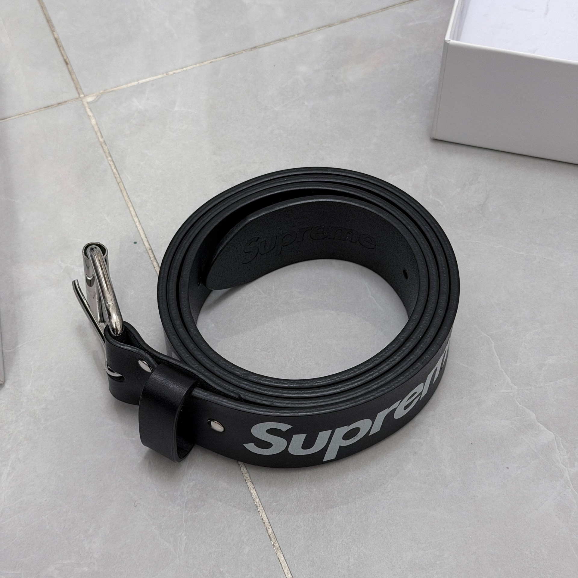 Supreme SS22 Week13 Black Leather Belt