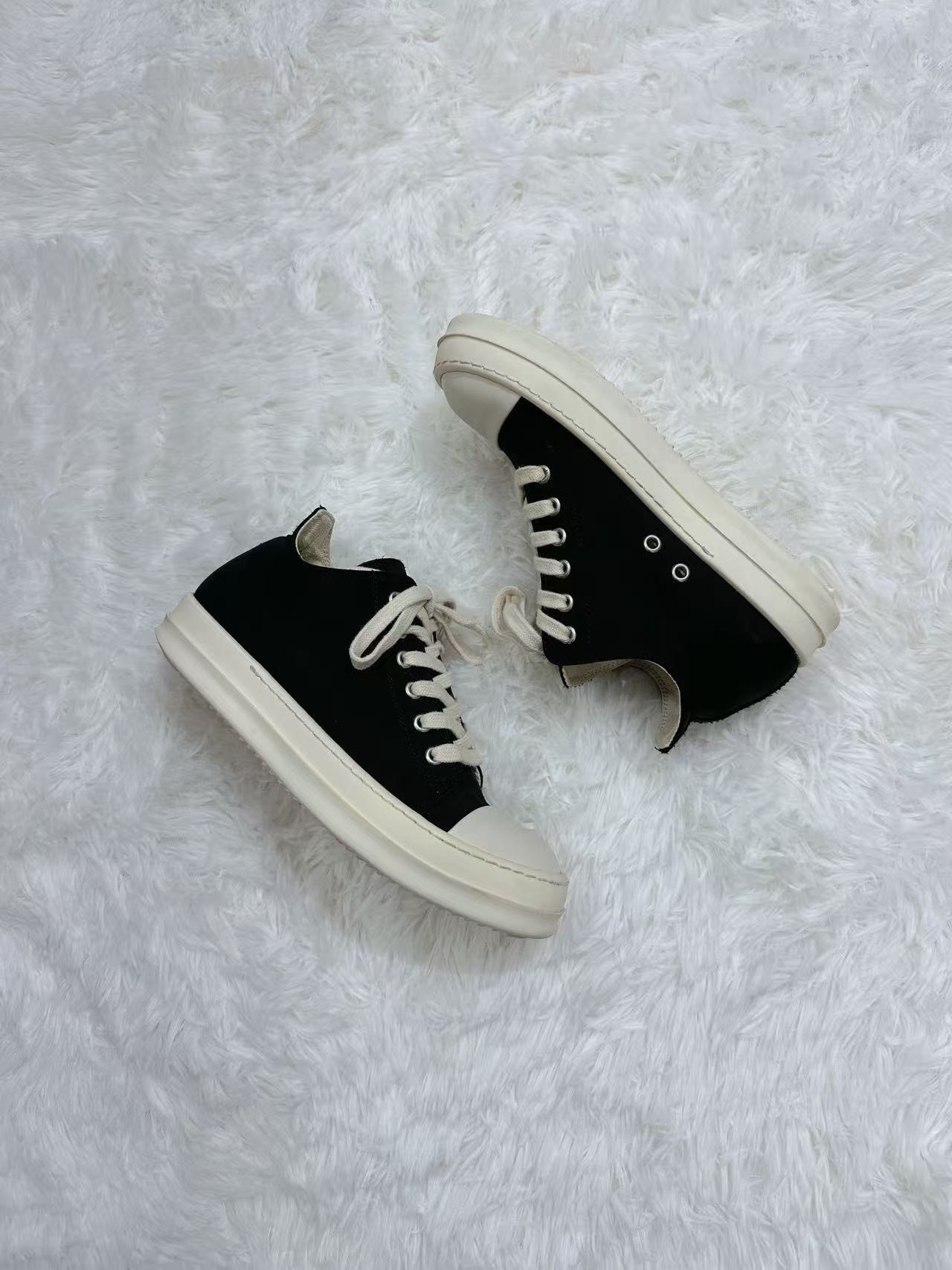 Rick Owens DRKSHDW Low-Top Canvas — label