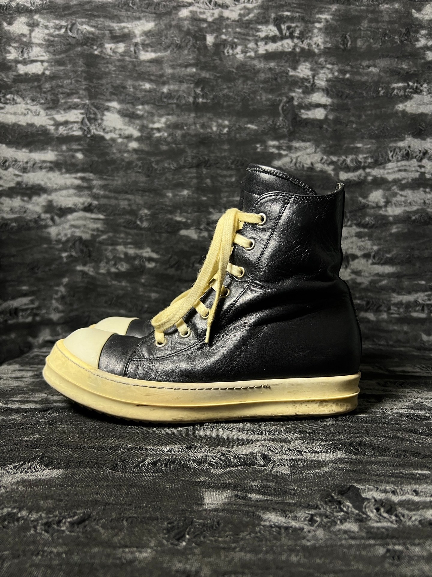 Rick Owens Gold Zipper High-Top Leather — label