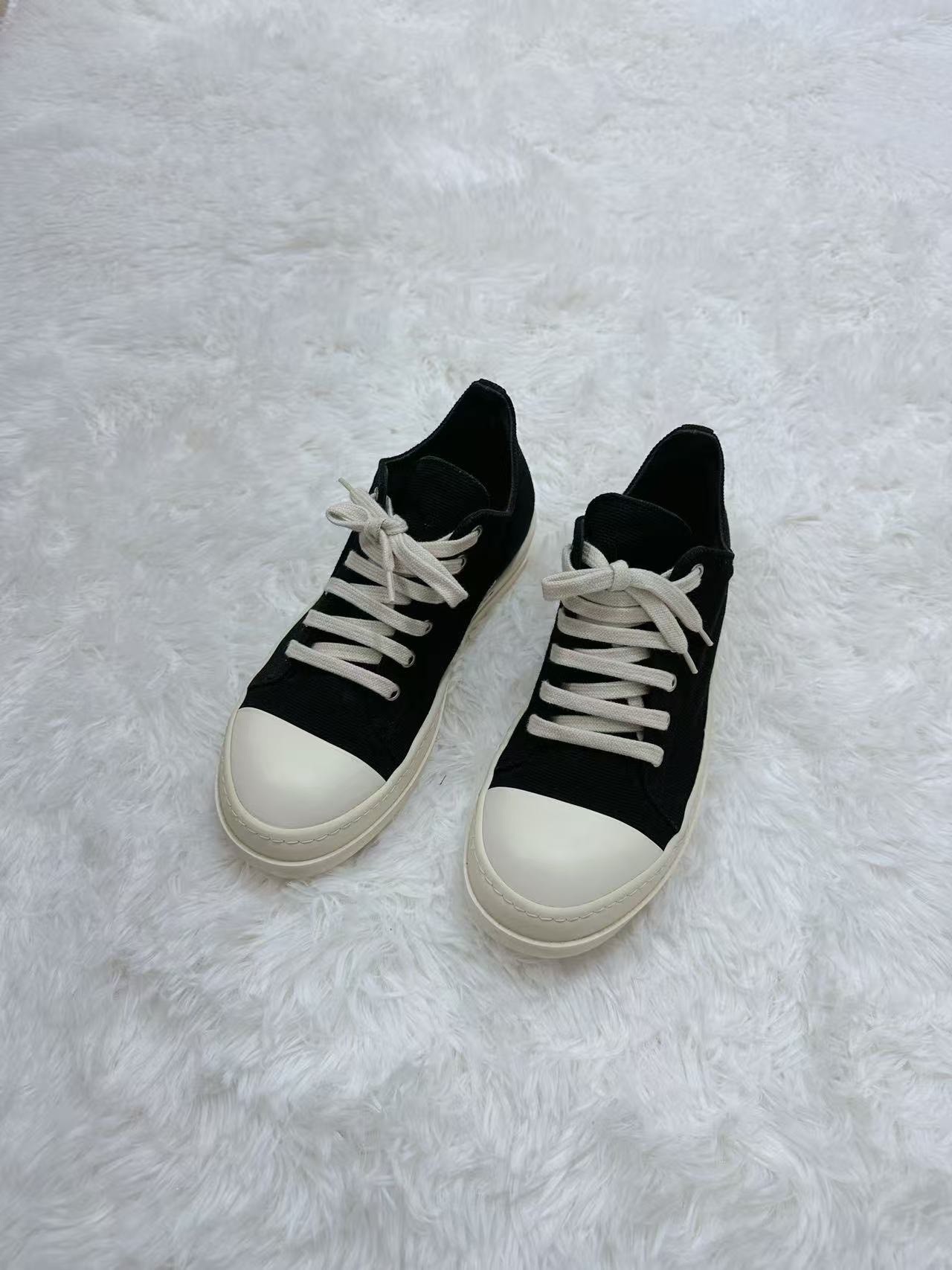 Rick Owens Black Low-Top Canvas Sneakers — front