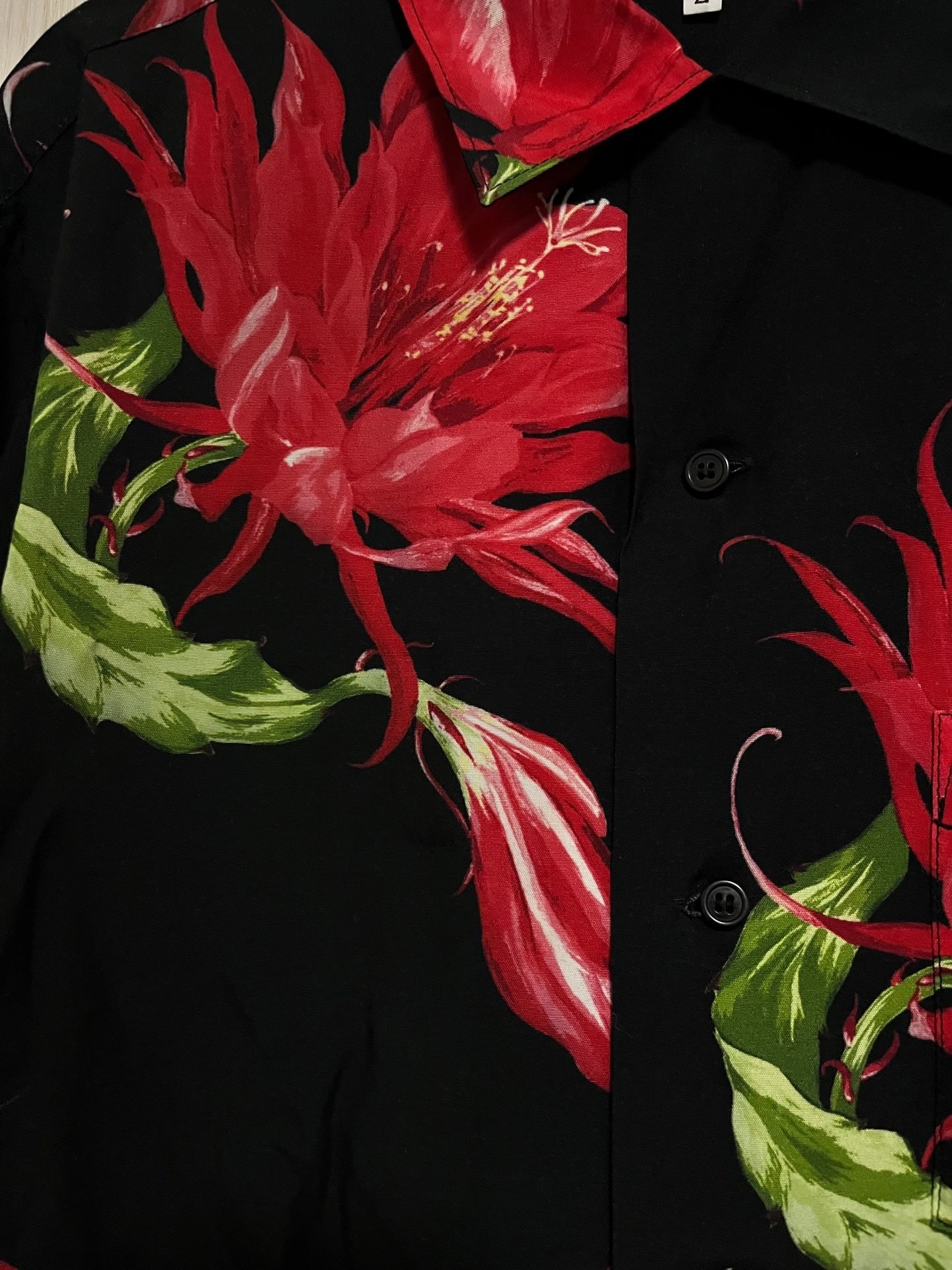 Yohji Yamamoto Y's Red Epiphyllum Shirt — detail