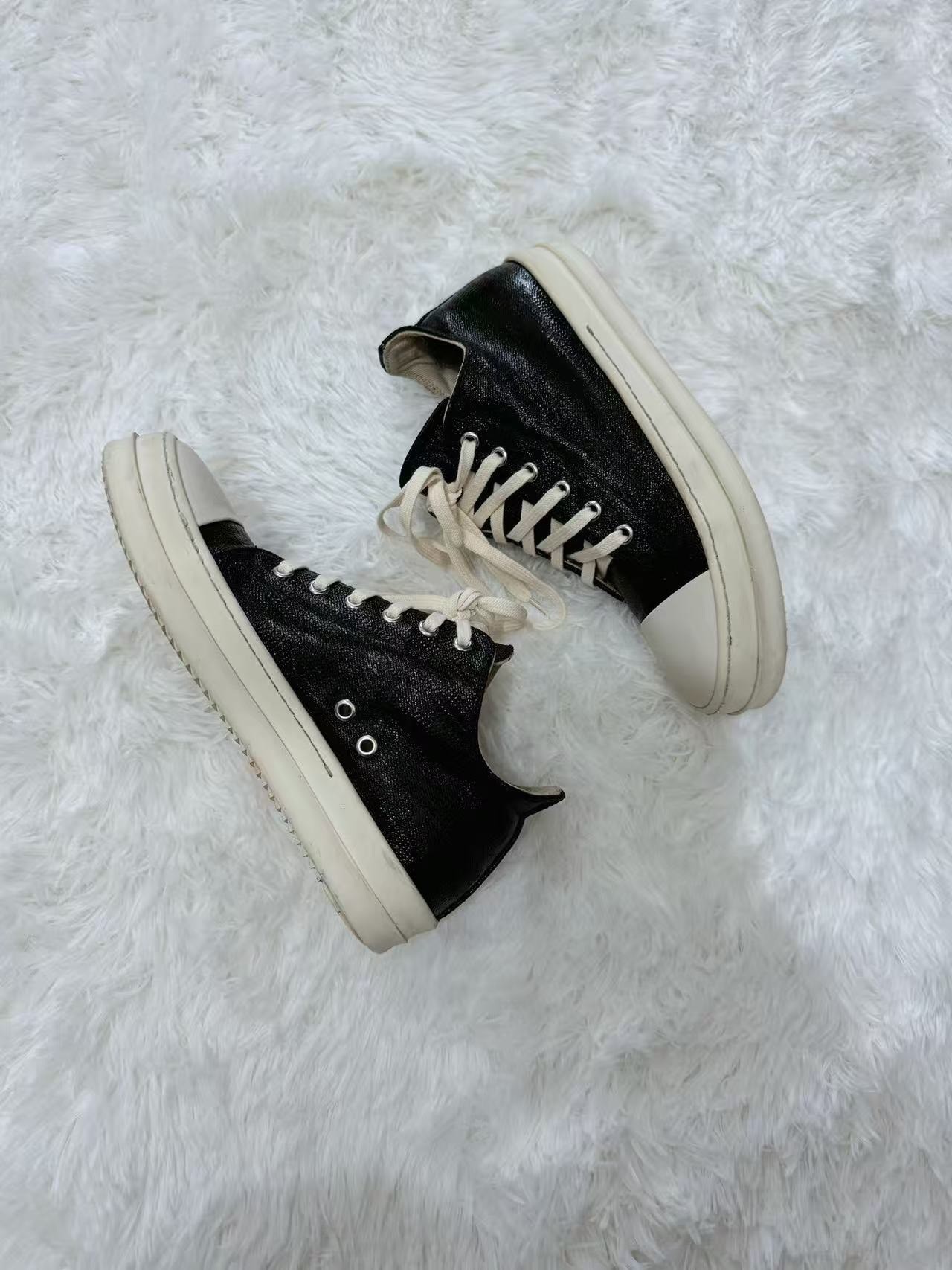 Rick Owens DRKSHDW Thick-Soled Sneakers — label