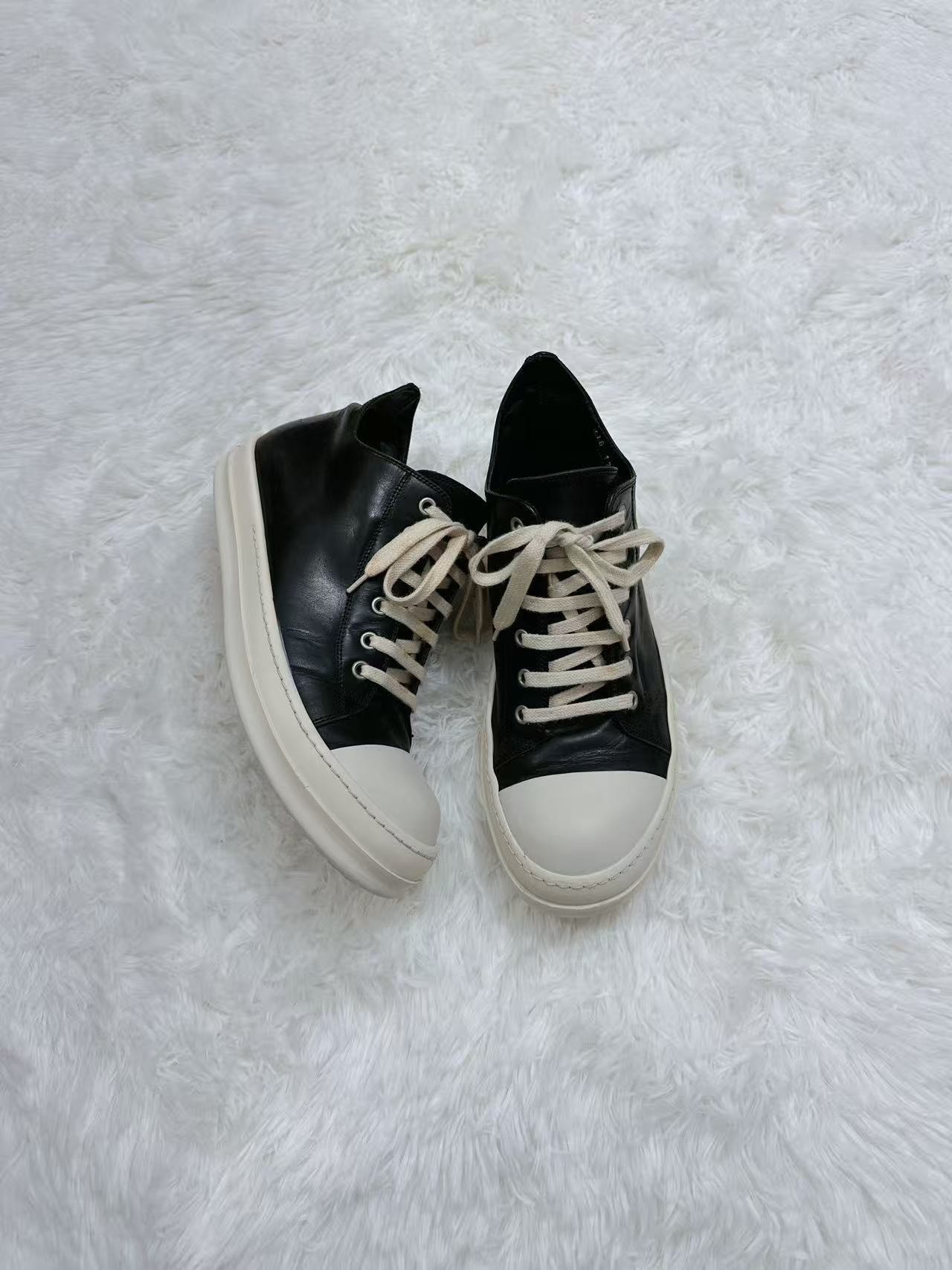 Rick Owens 16FW Horse Leather Low-Top — detail