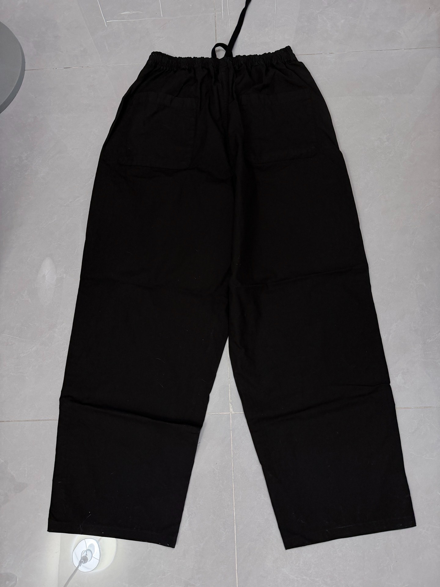 Maison Mihara MMY Wide-Leg Cargo Pants — front