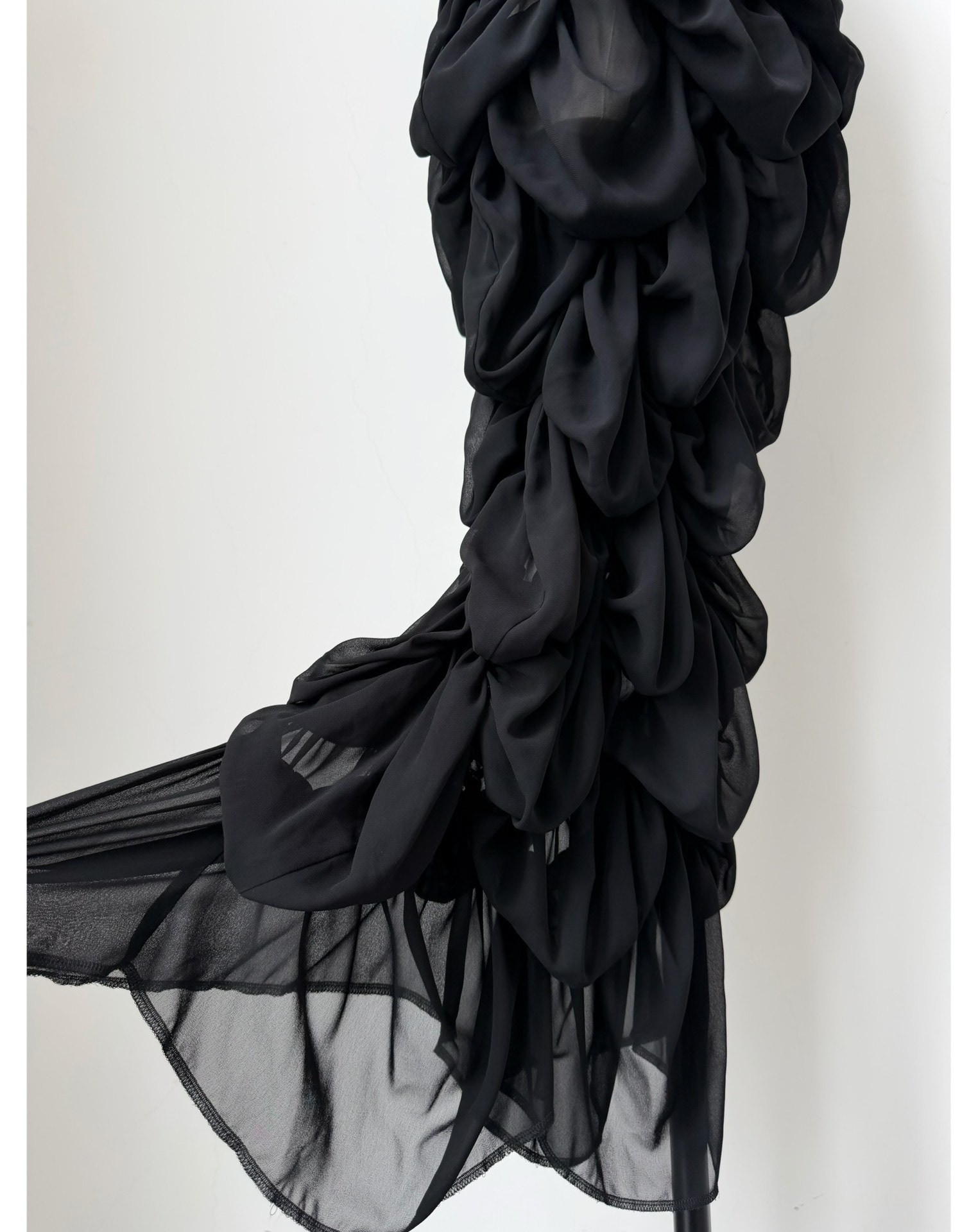 Comme des Garcons 2008 Runway Velvet Collar Dress — back