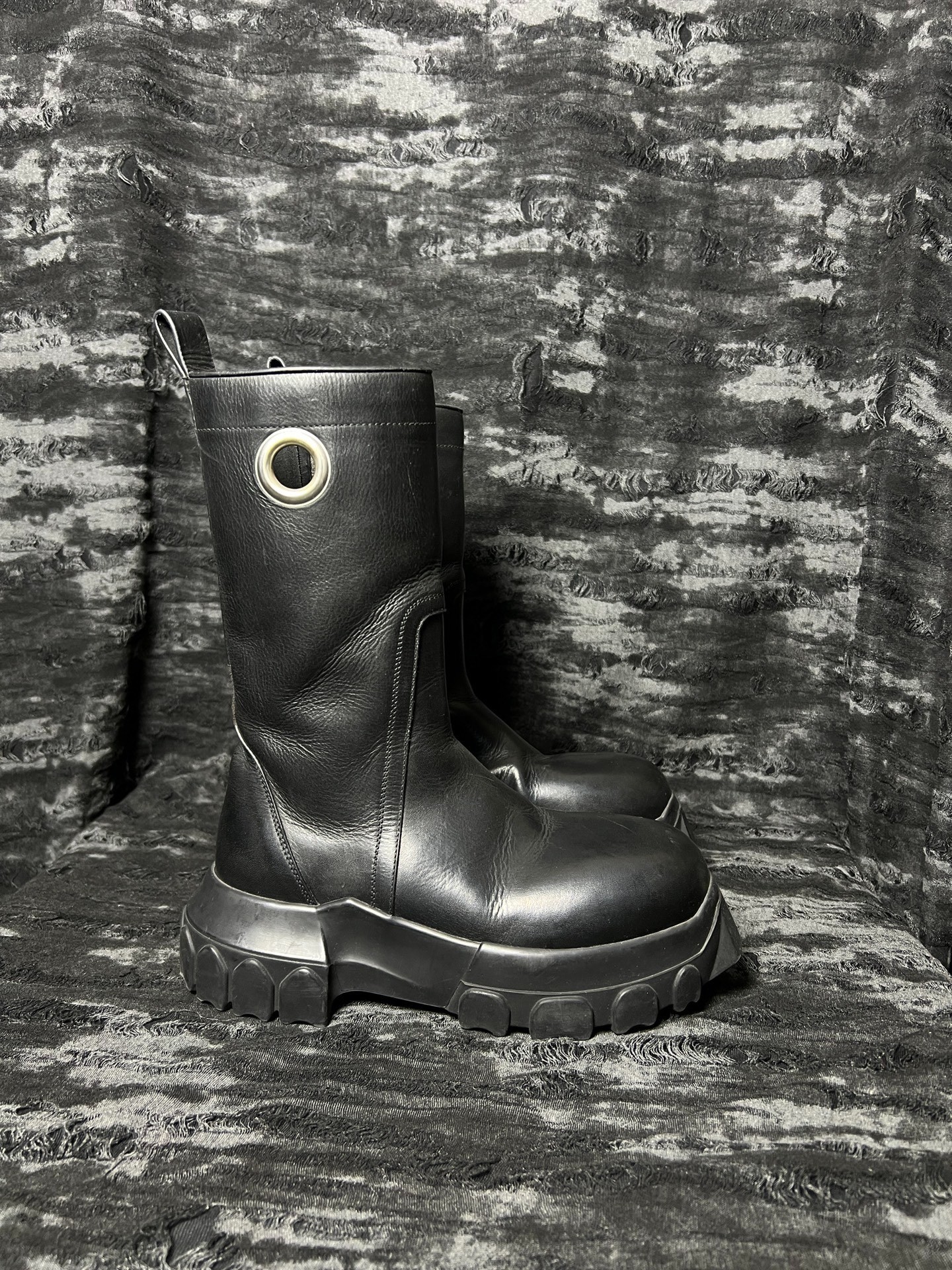 Rick Owens 21FW High-Top Octopus Sole Boots — front