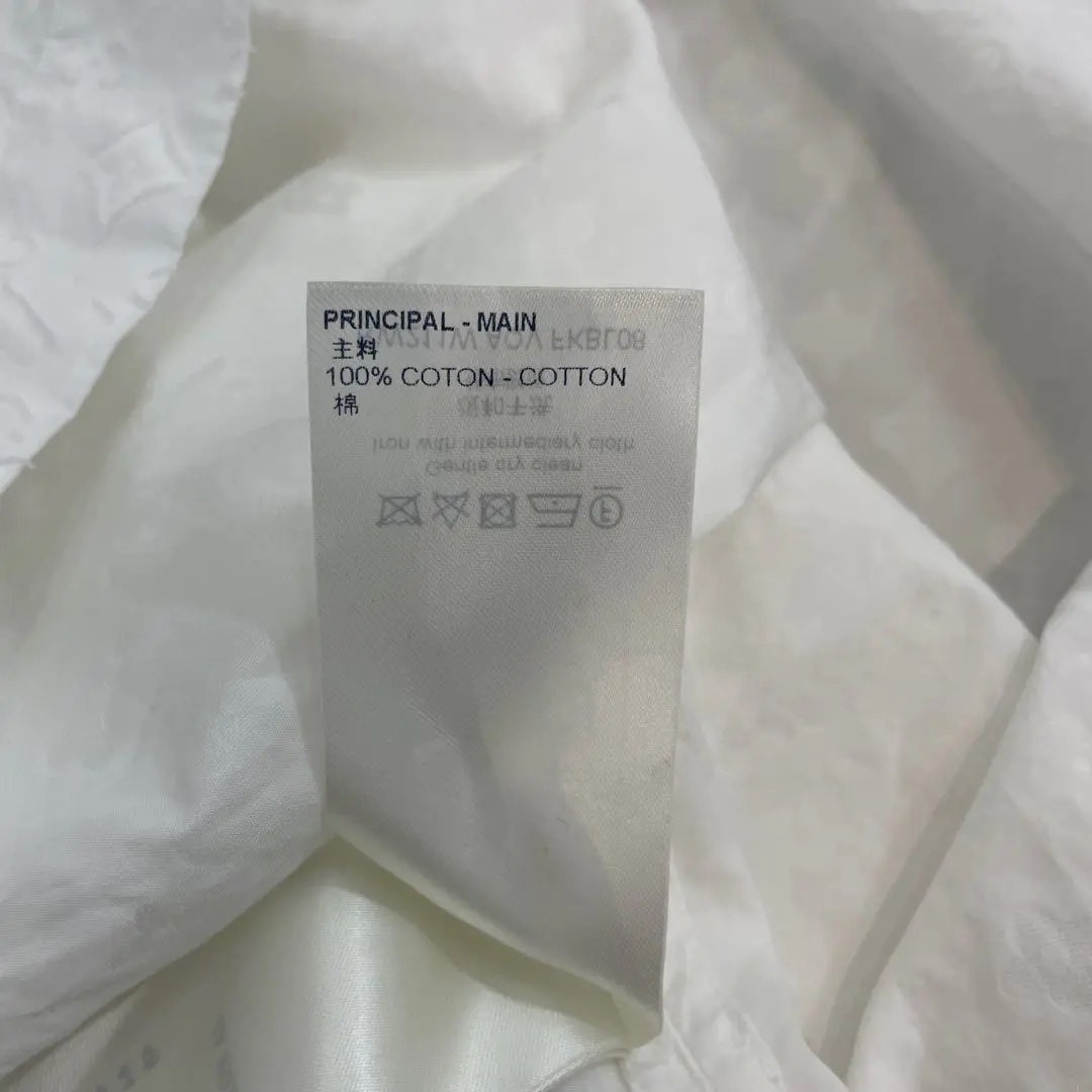 Louis Vuitton Monogram Chain T-Shirt — label