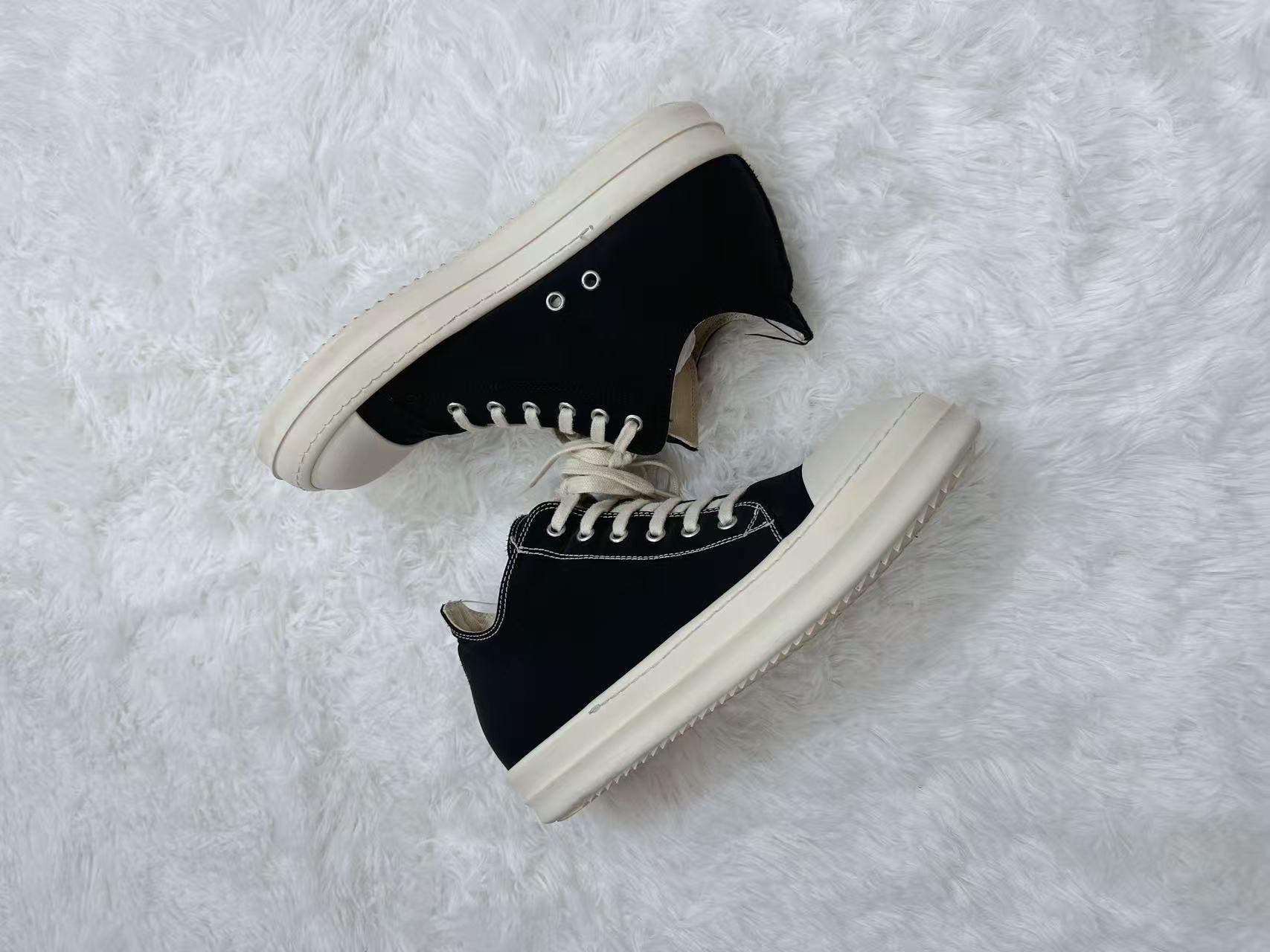 Rick Owens 18SS Low-Top Sneakers — label