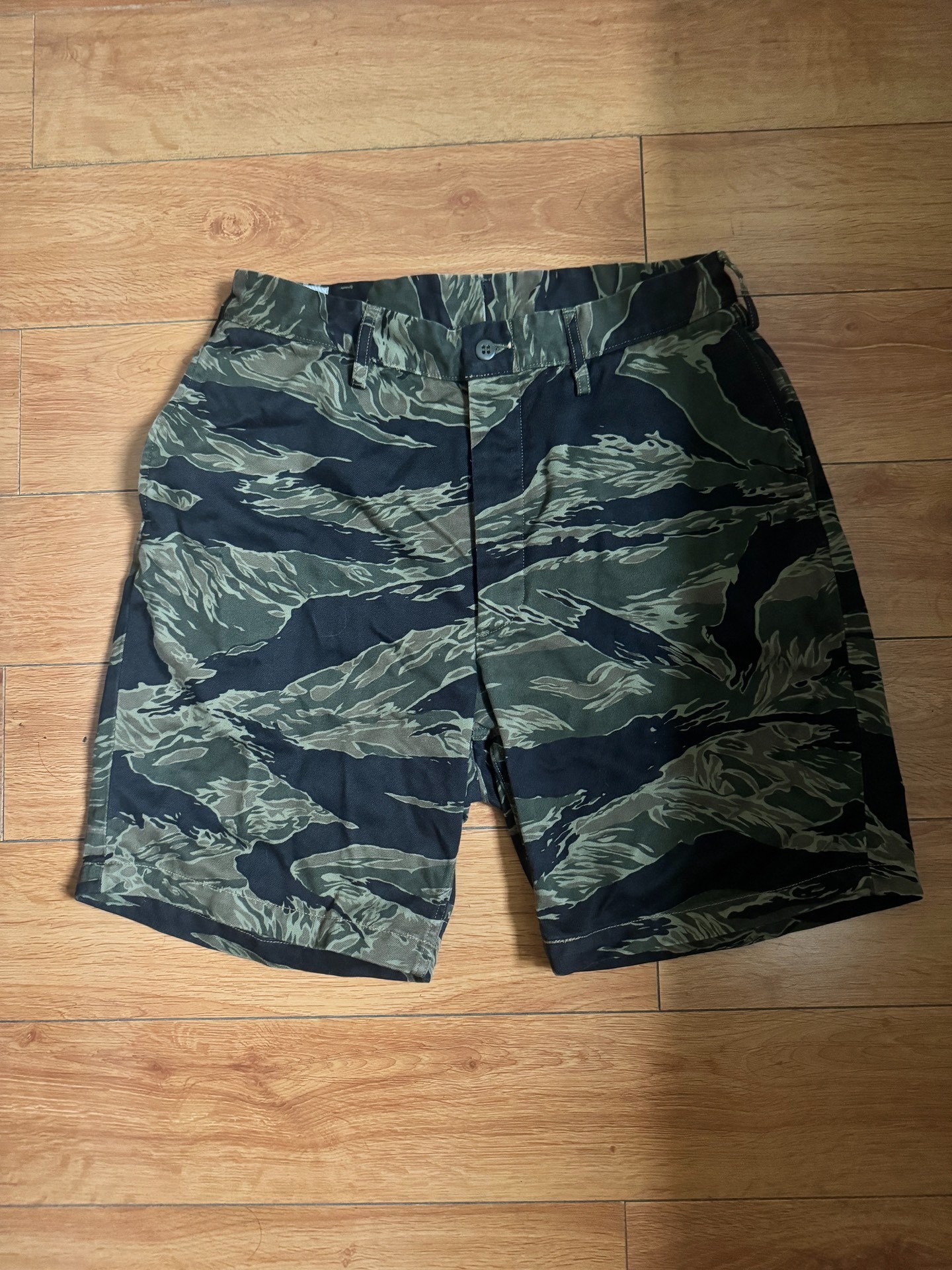 Freewheelers Green Tiger Camo Shorts