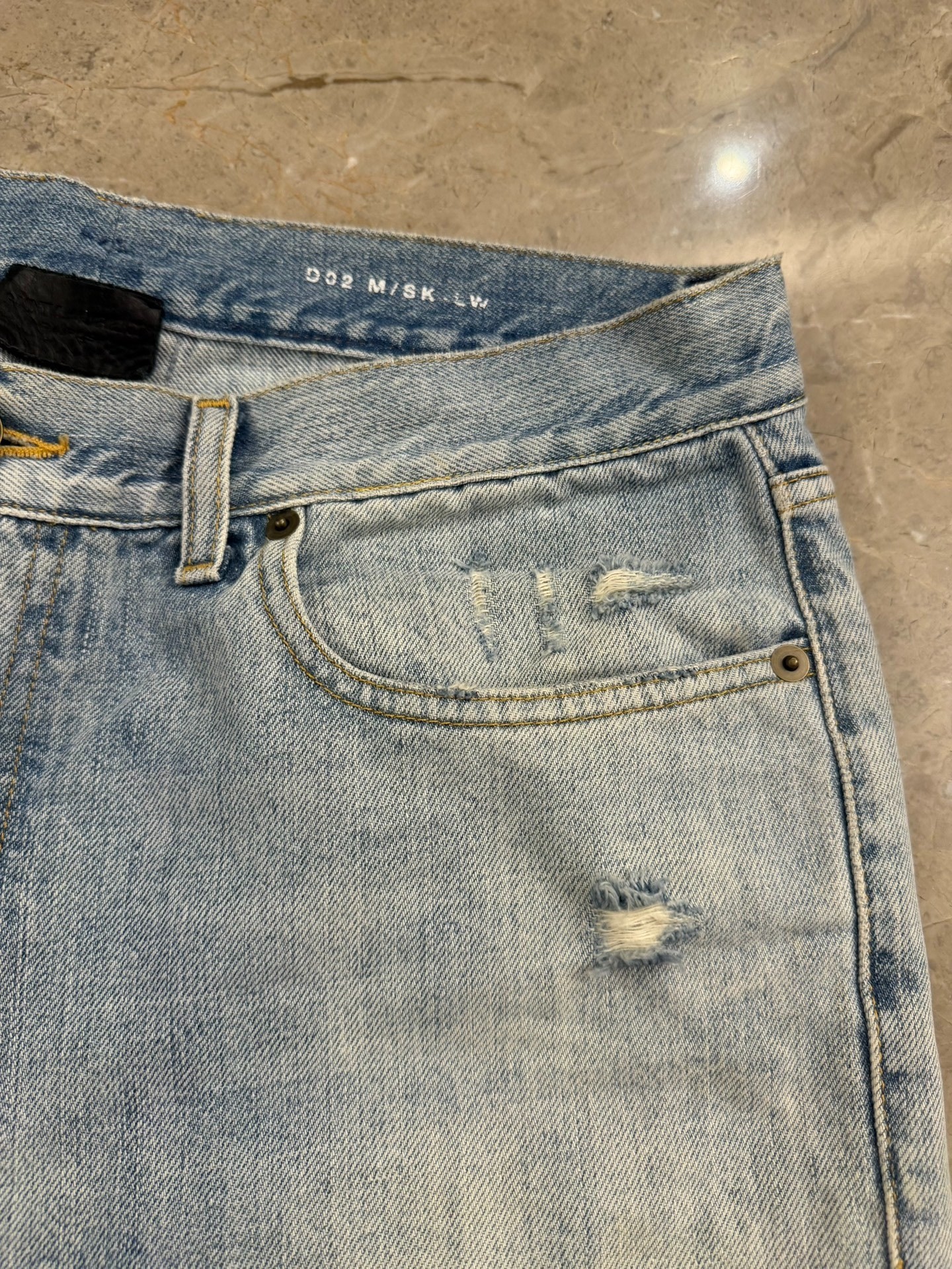 Saint Laurent SLP D02 Boro Blue Jeans — label
