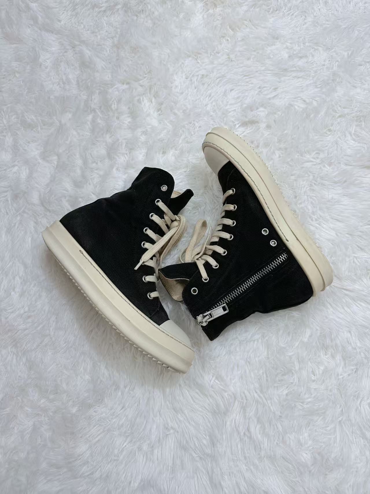 Rick Owens DRKSHDW High-Top Canvas Shoes — label