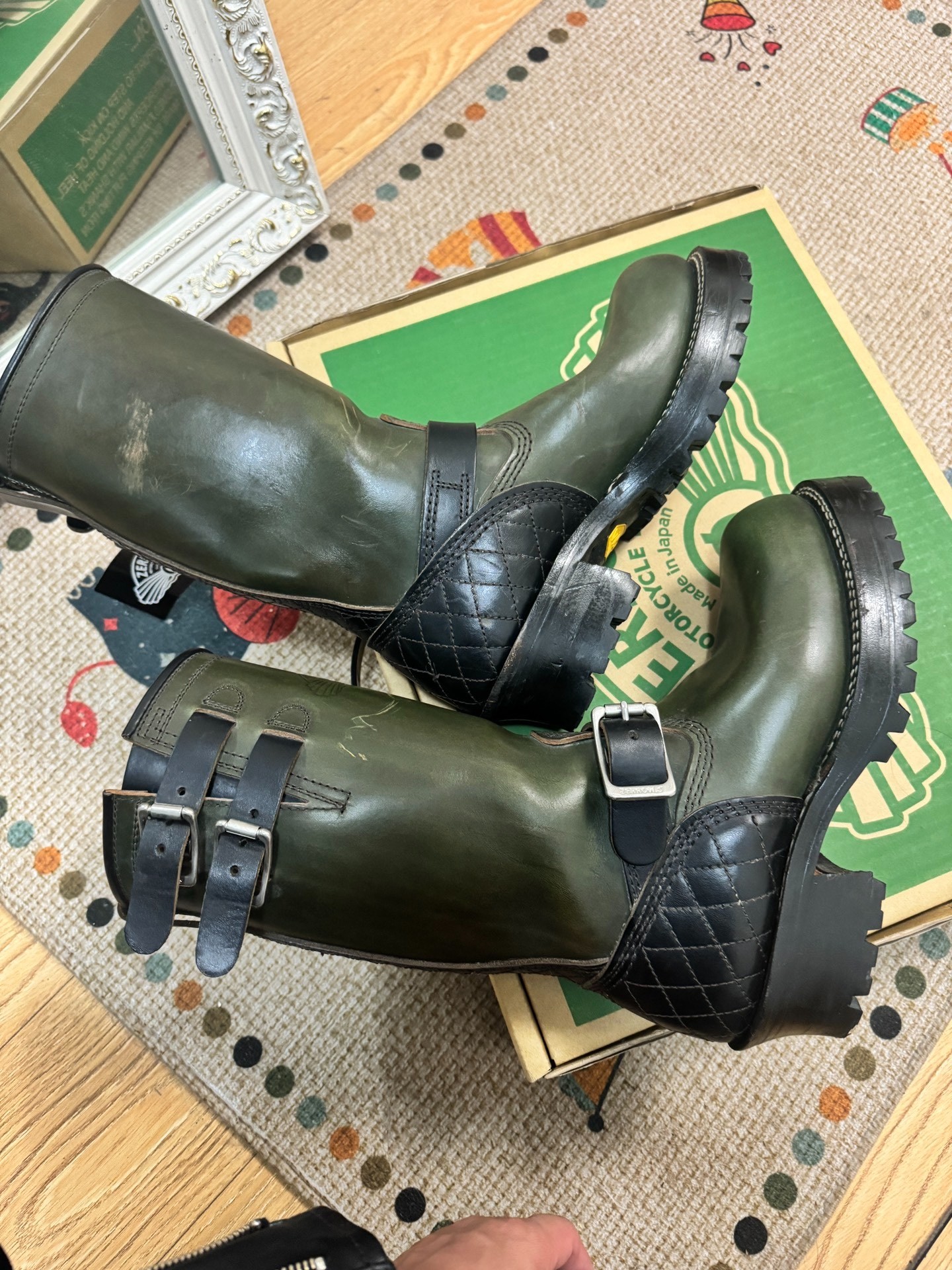 Zerrows Olive Green Engineer Boots — detail