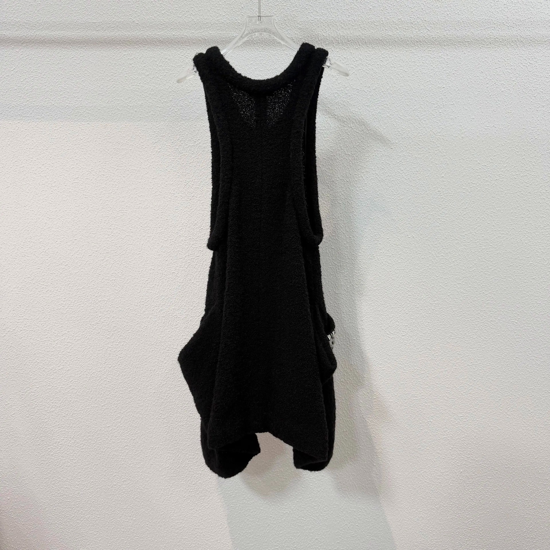 Louis Vuitton Black Sequined Sleeveless Dress — detail