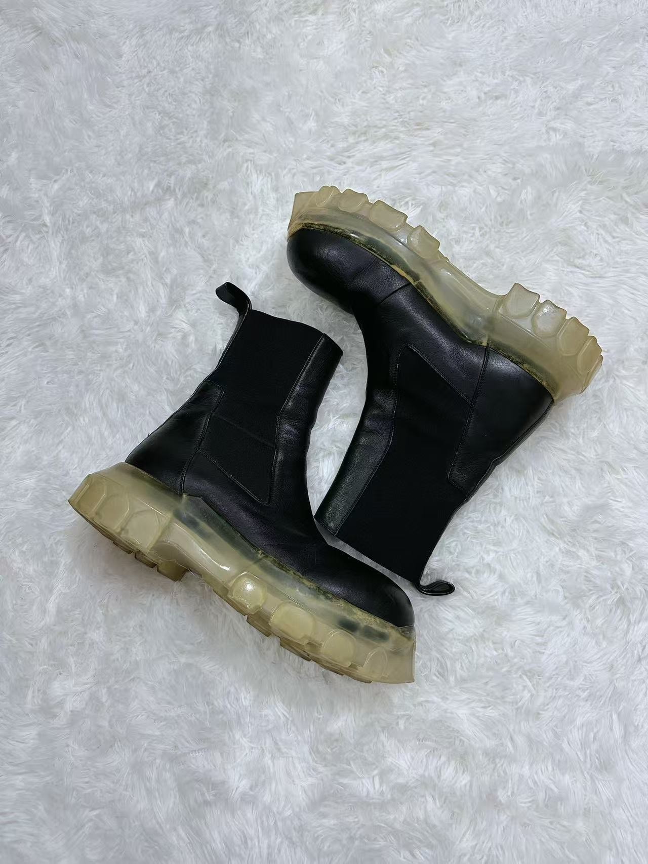 Rick Owens Octopus Sole Chelsea Boots — label