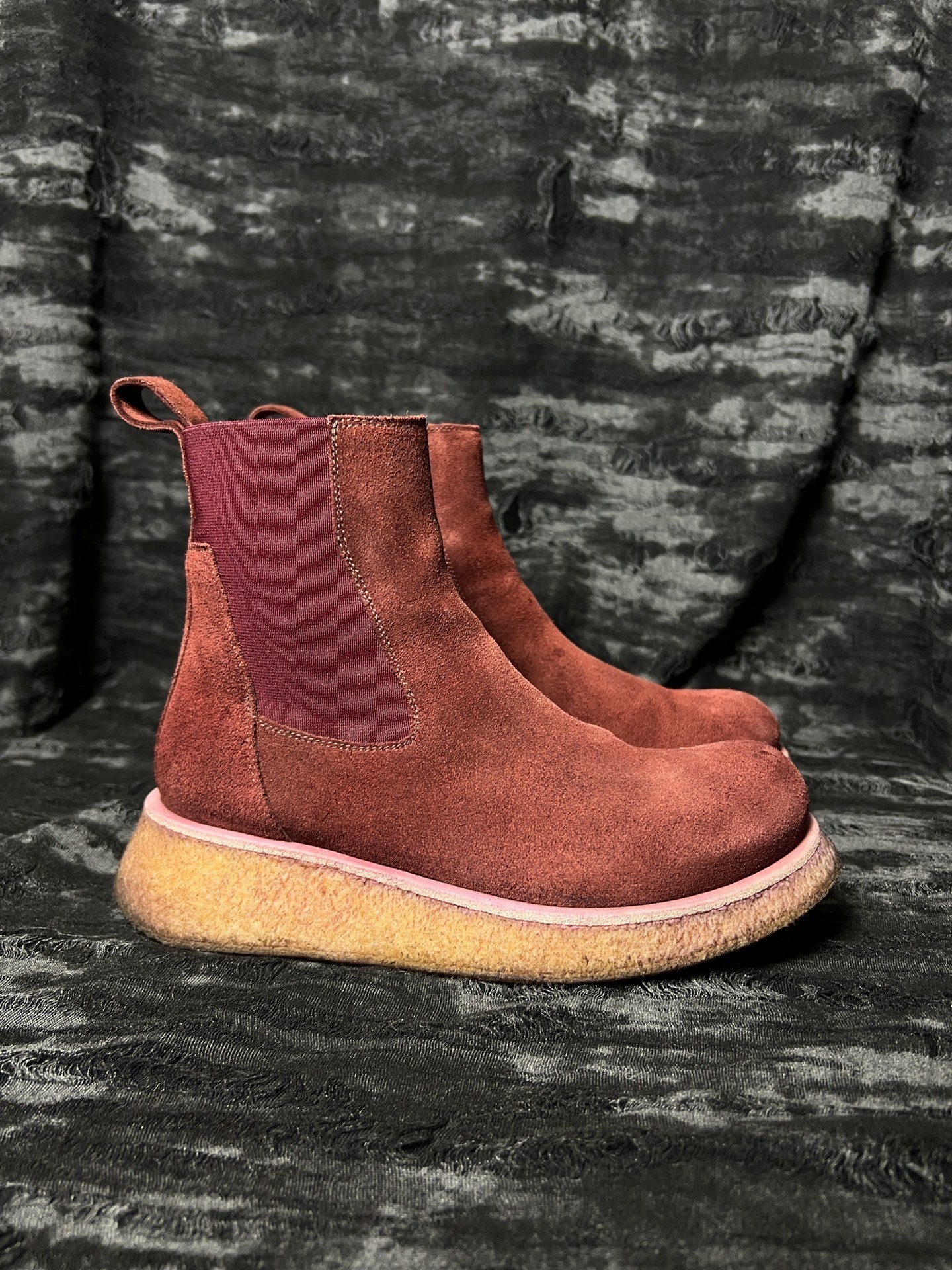 Rick Owens 19FW Thick Sole Chelsea Boots — detail