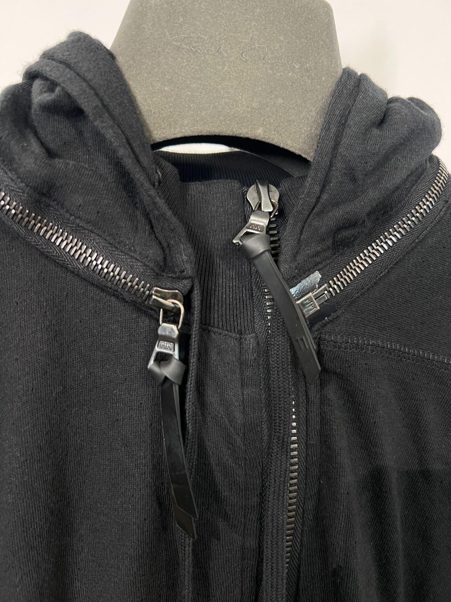 Boris Bidjan Saberi Z1F Hooded Zip Jacket — label