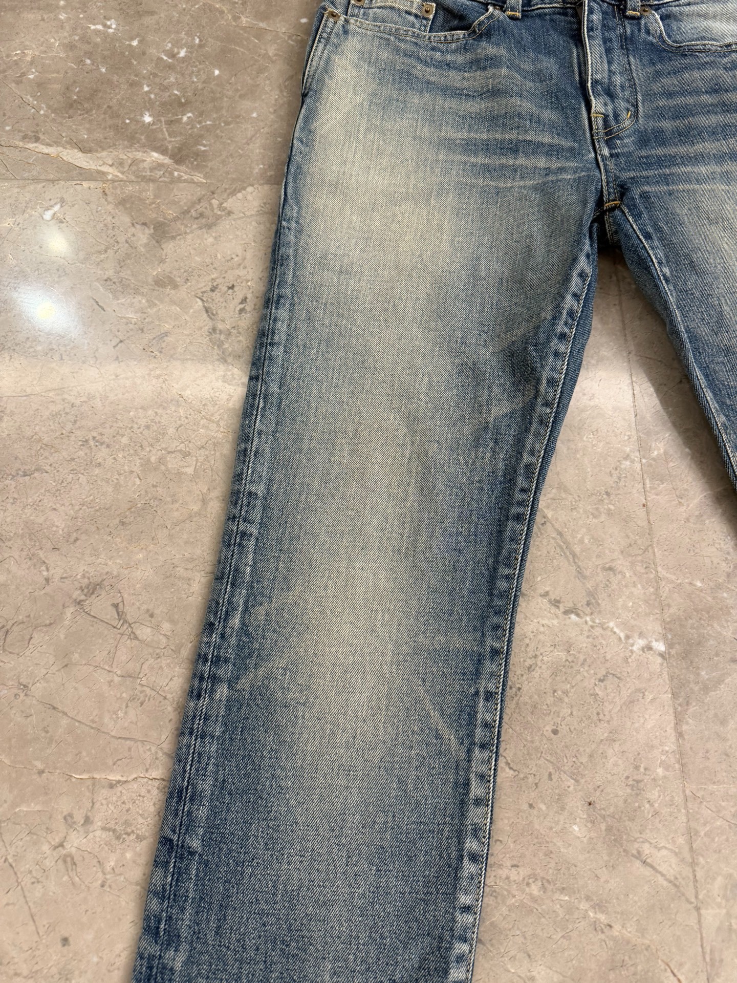 Saint Laurent SLP D02 Skinny Jeans — label