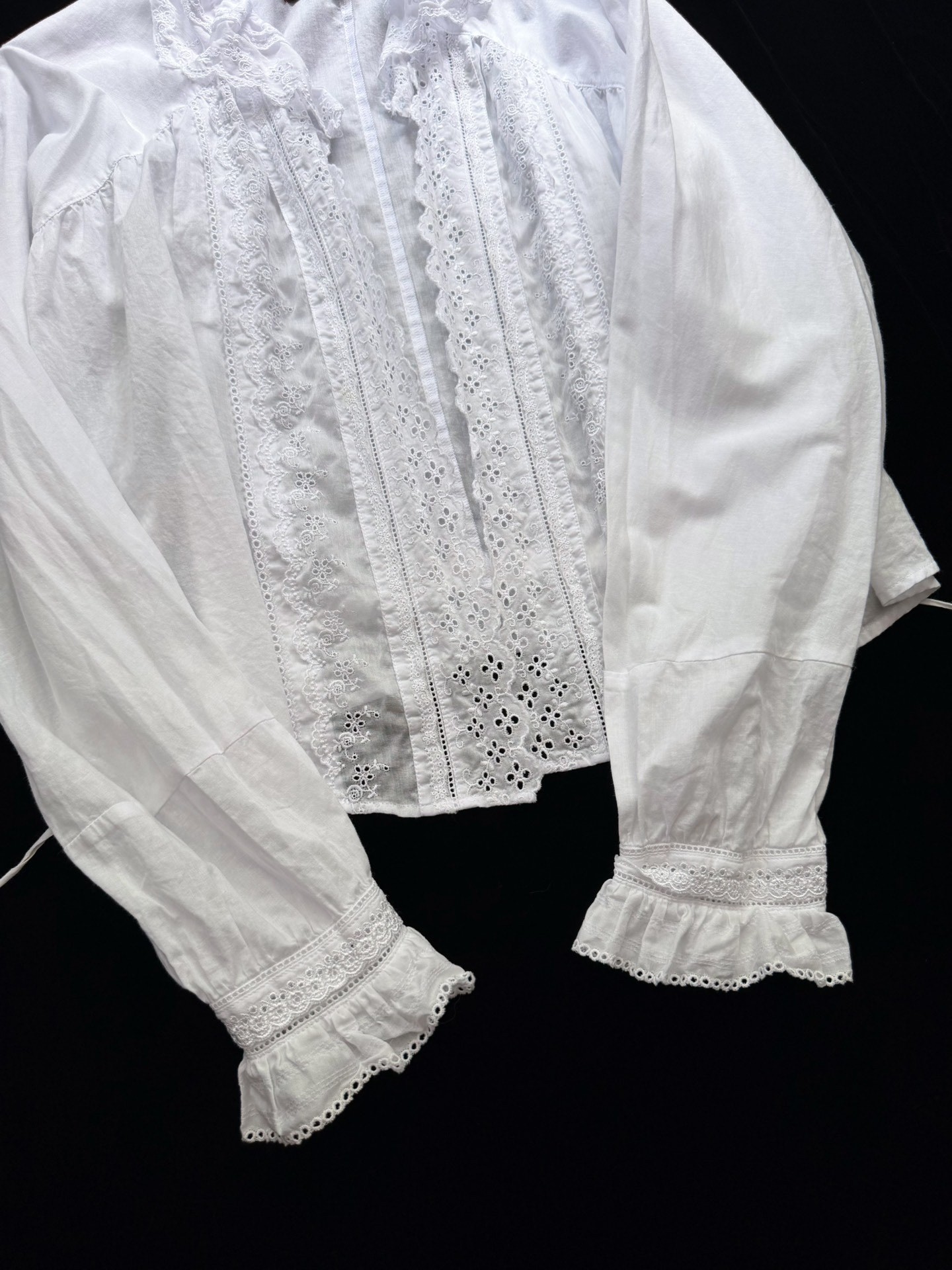 Comme des Garcons Tricot Lace Blouse — detail