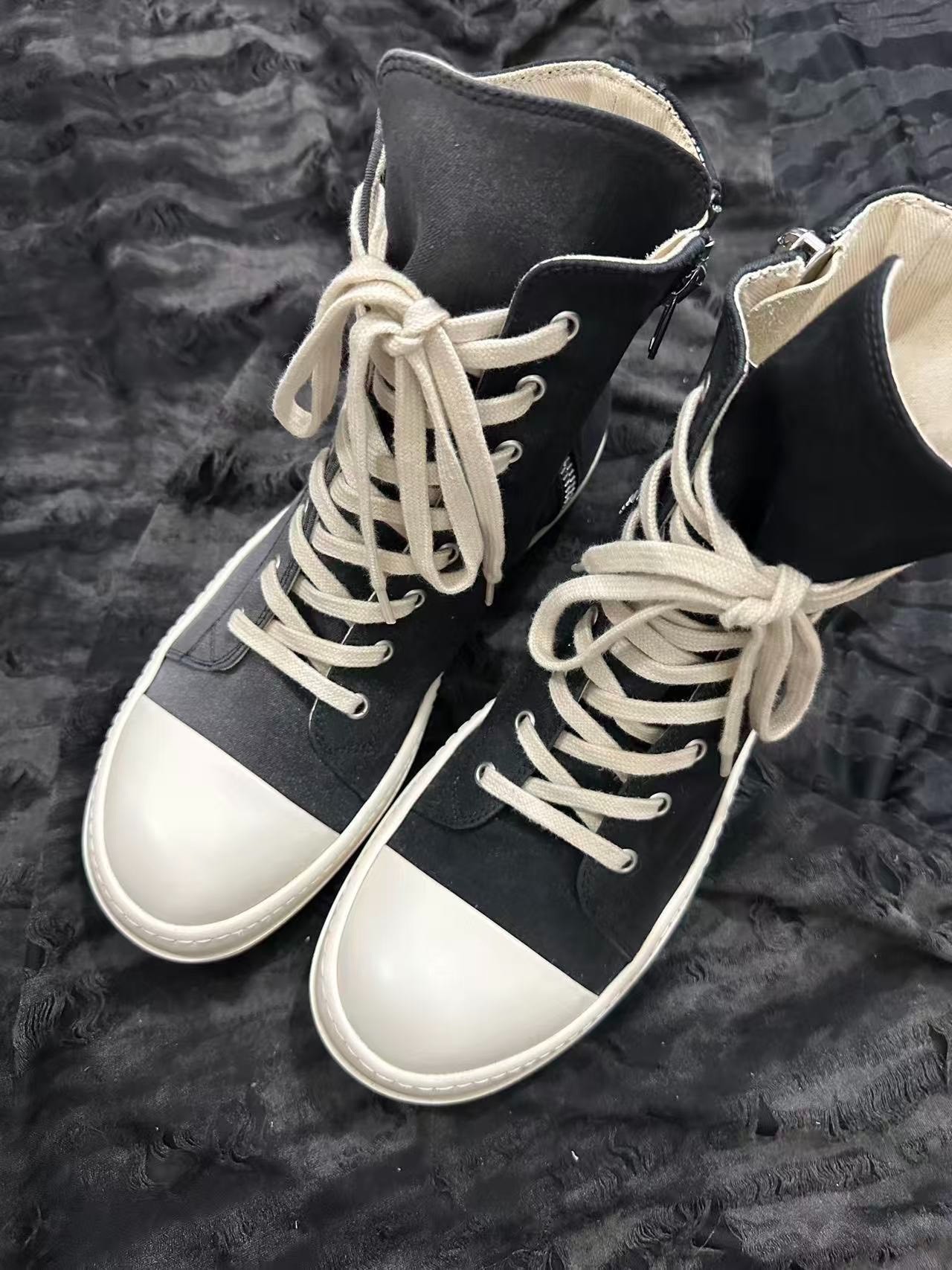 Rick Owens DRKSHDW High-Top Shoes — front