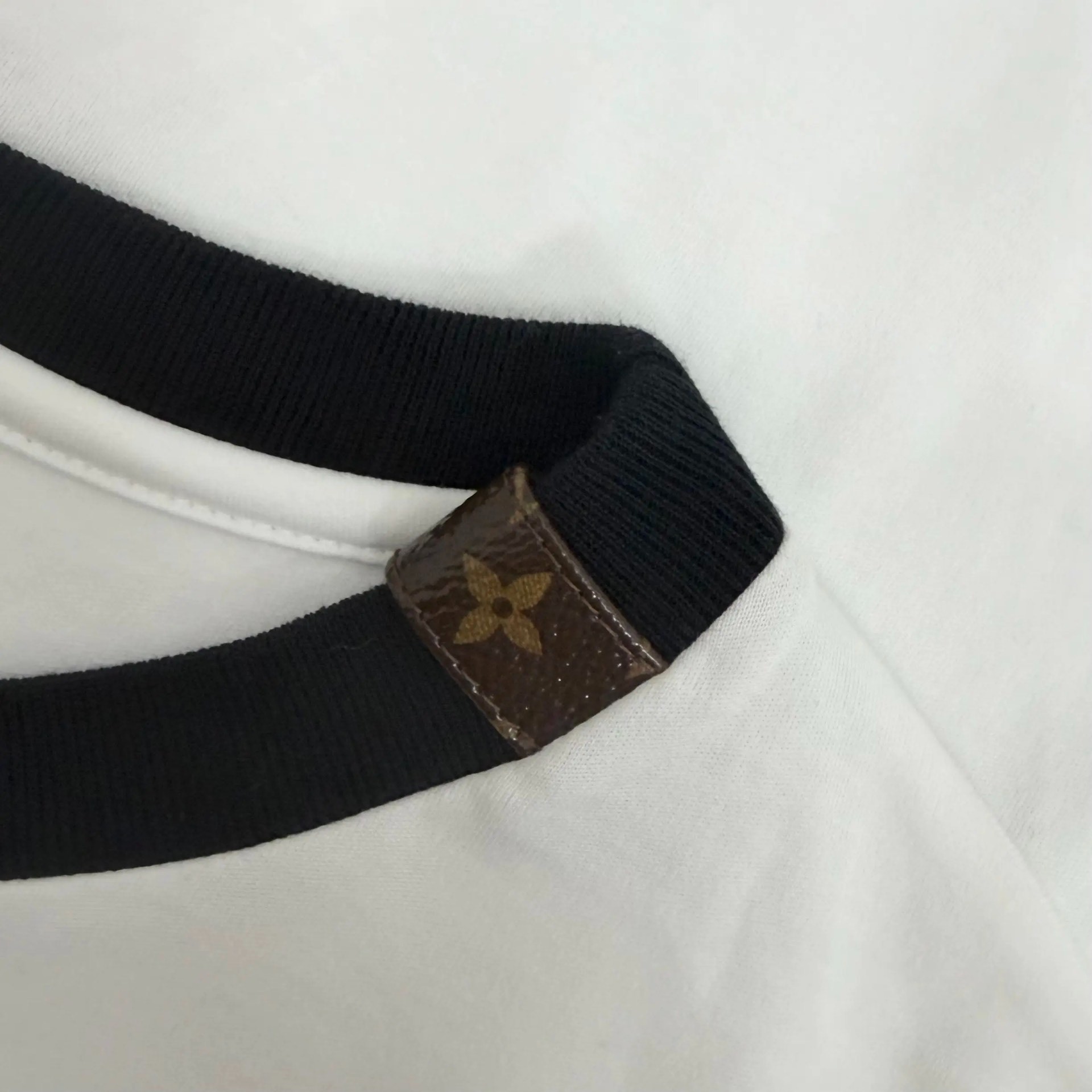 Louis Vuitton Floral Ruffled Short-Sleeve Tee — detail