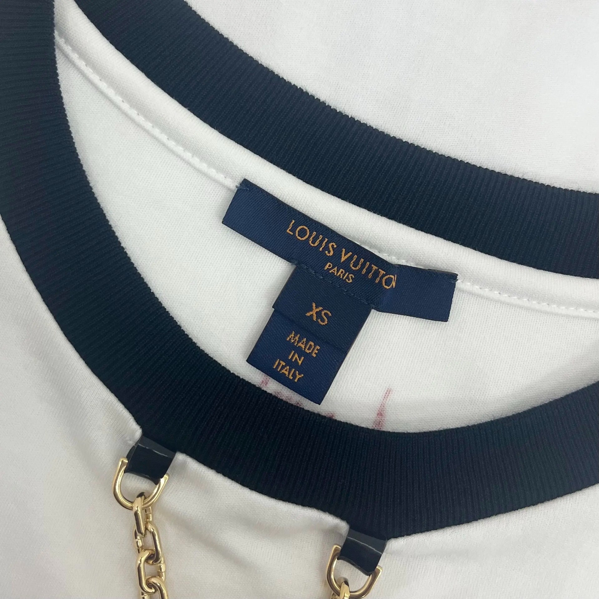 Louis Vuitton Floral Ruffled Short-Sleeve Tee — label