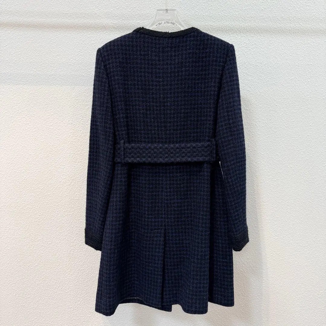 Chanel Navy Houndstooth Tweed Coat — detail