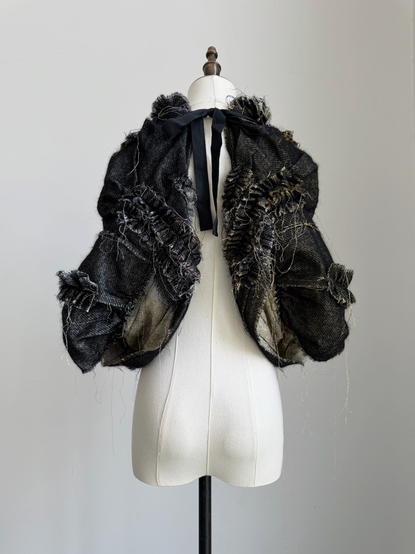 Comme des Garcons Tao Runway Cape — detail