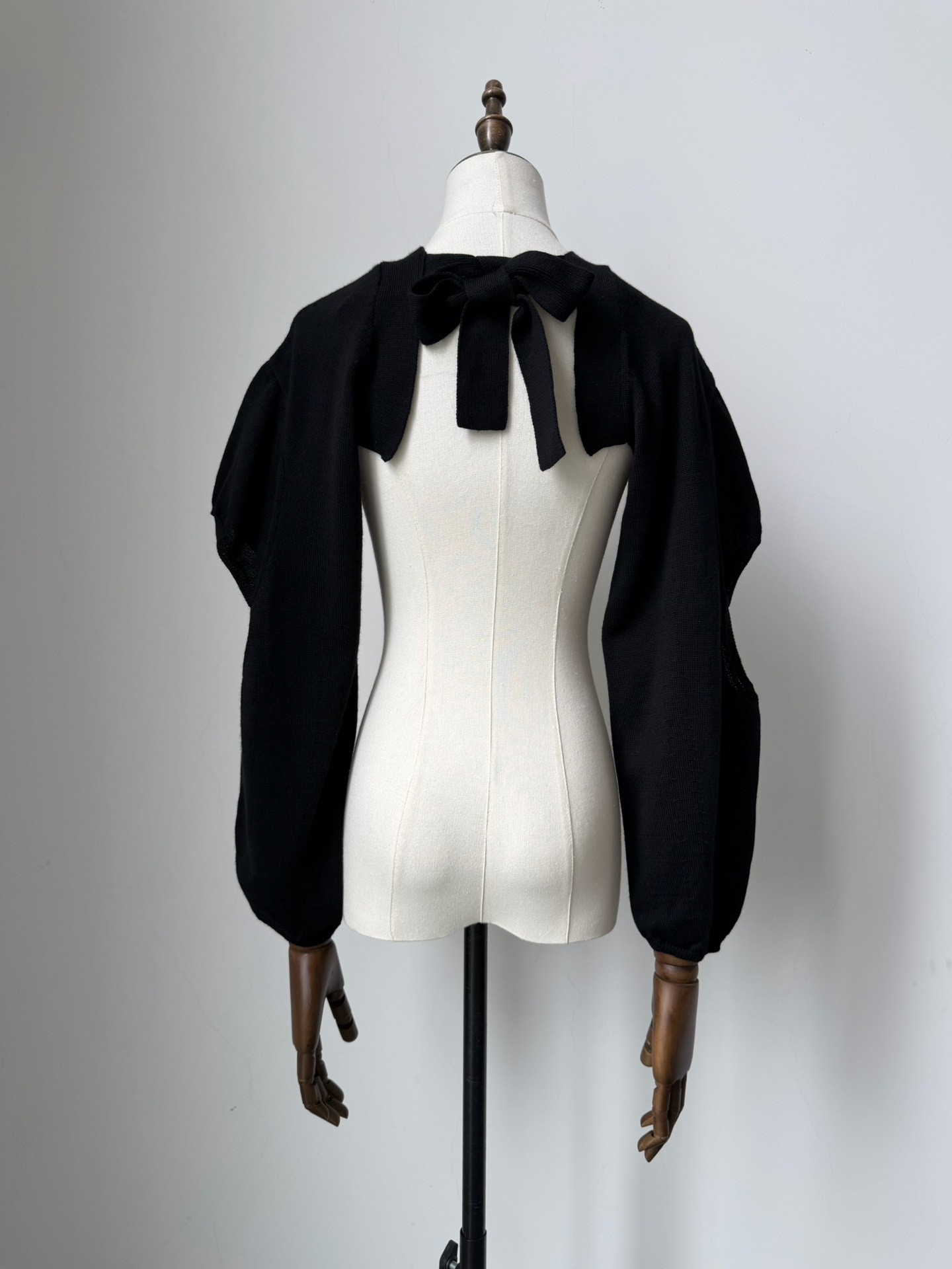 Comme des Garcons 2019 Shoulder-Sleeve Accessory — detail