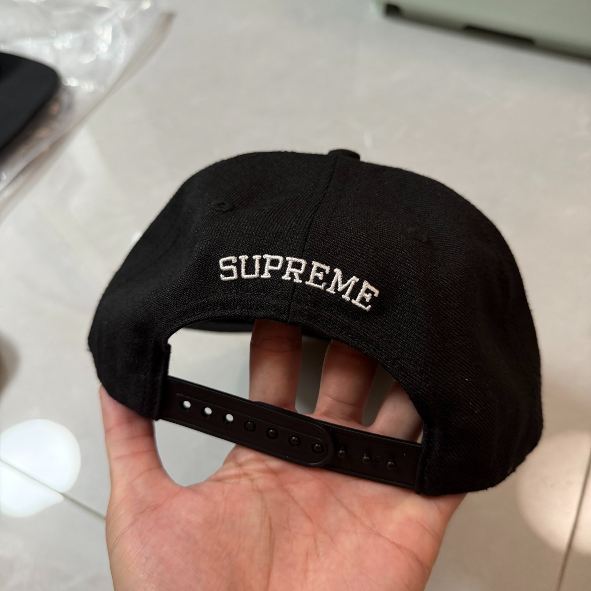 Supreme FW25 Eagle Curved Cap — back