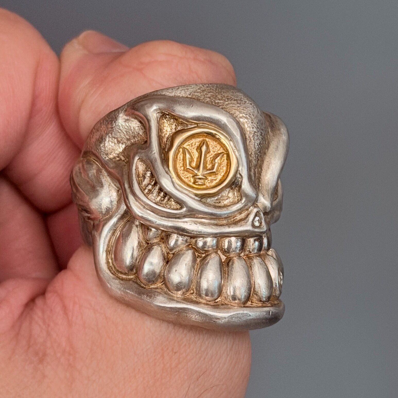 Kaneworks Kraken Trident Skull Ring
