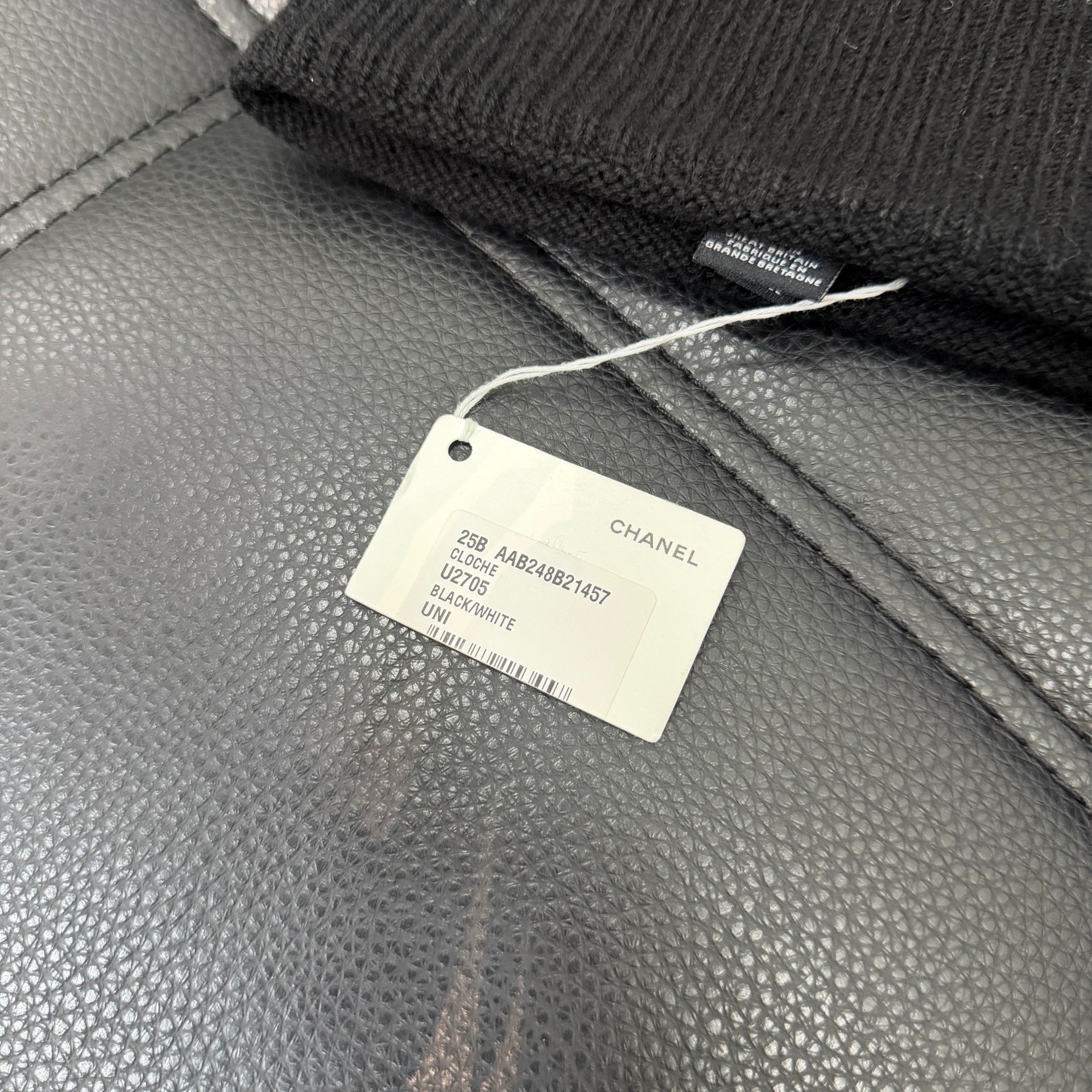 Chanel 25B Black Knit Beanie — detail