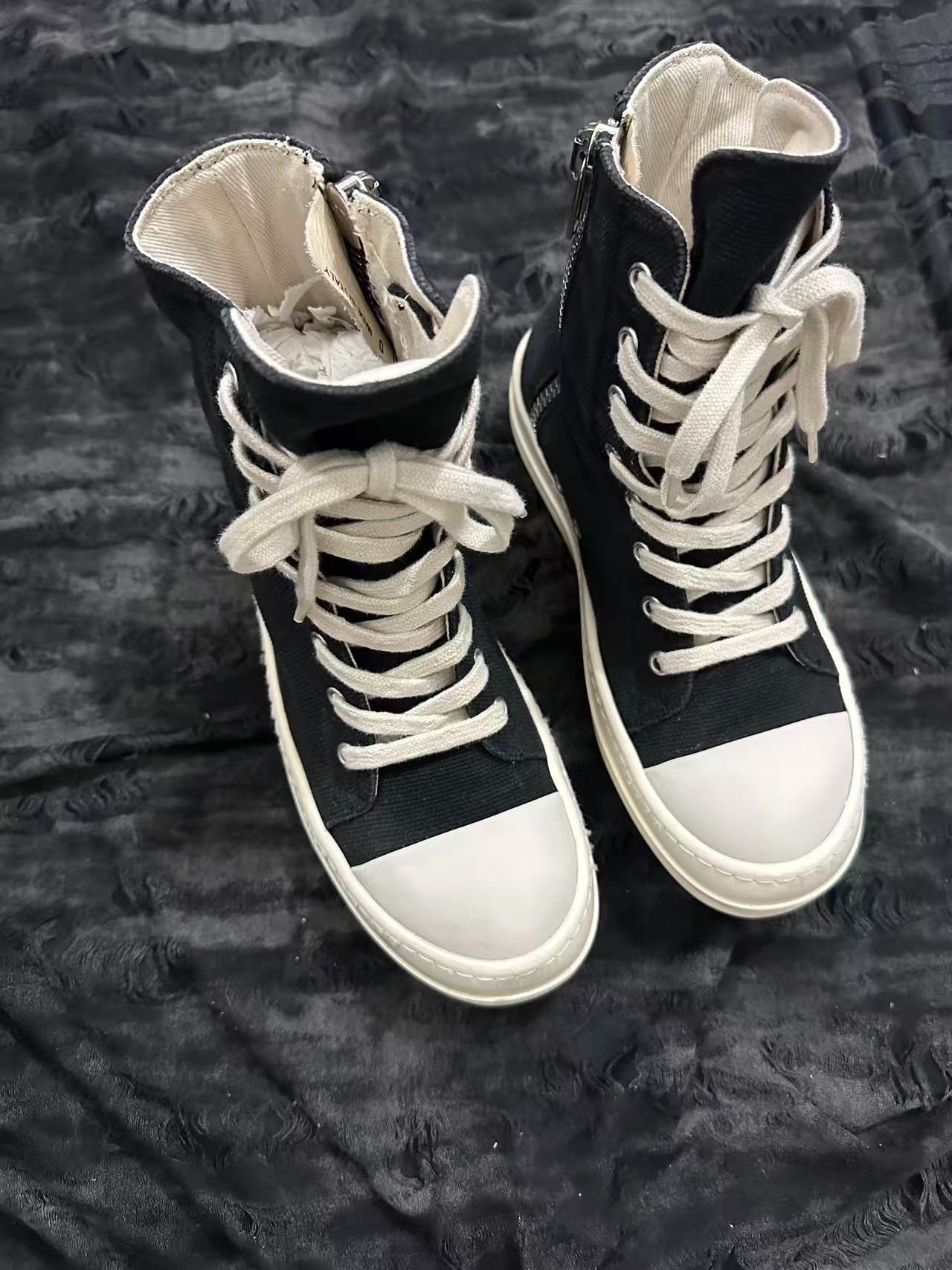 Rick Owens DRKSHDW High-Top Sneakers — detail
