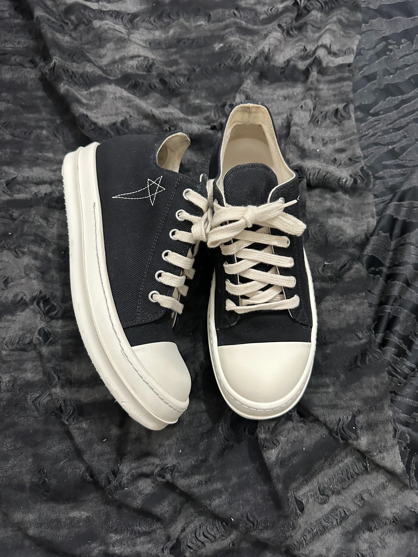 Rick Owens DRKSHDW Low-Top Canvas Shoes — front