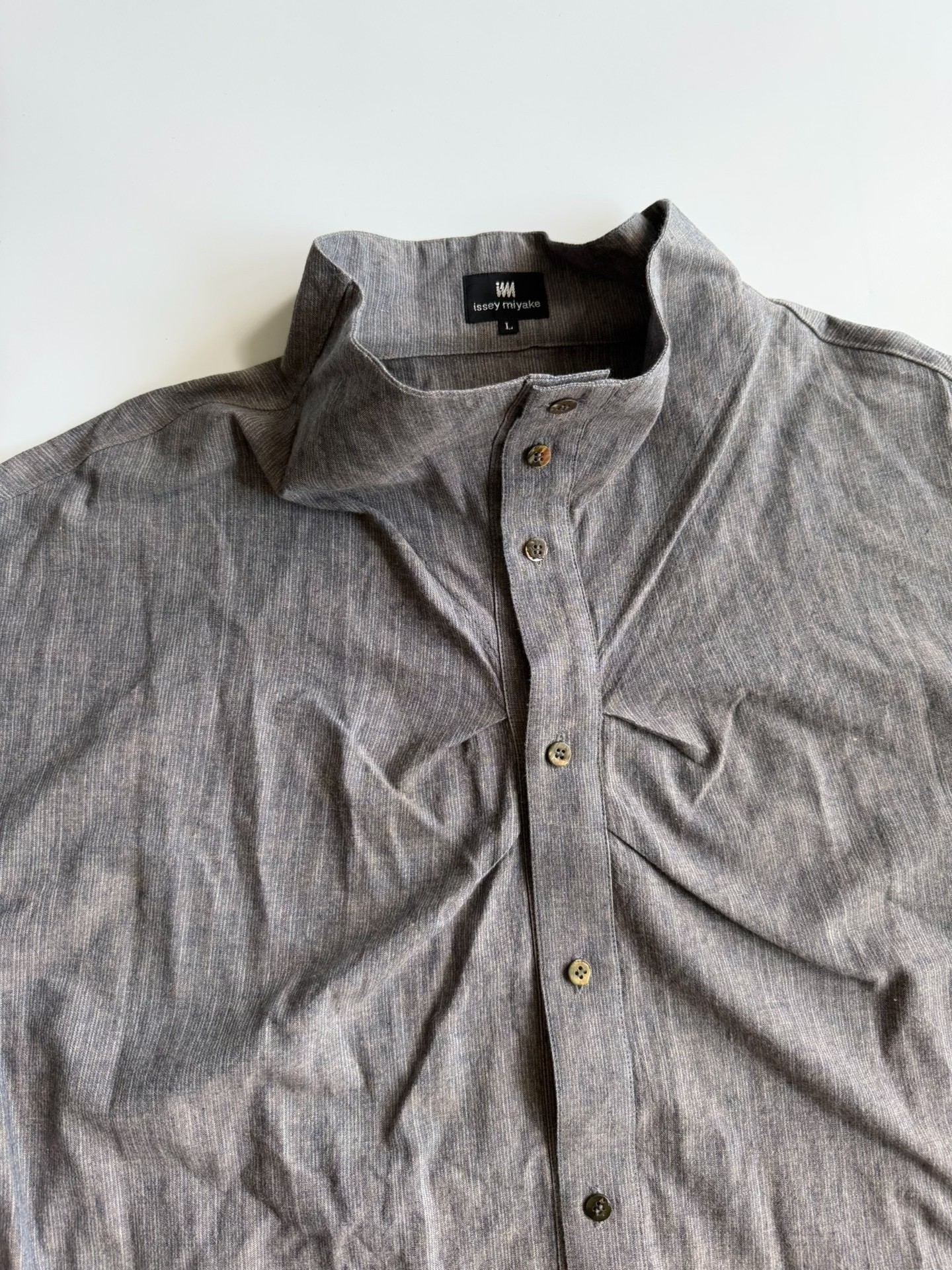Issey Miyake 80s Oversize Stand Collar Shirt — detail