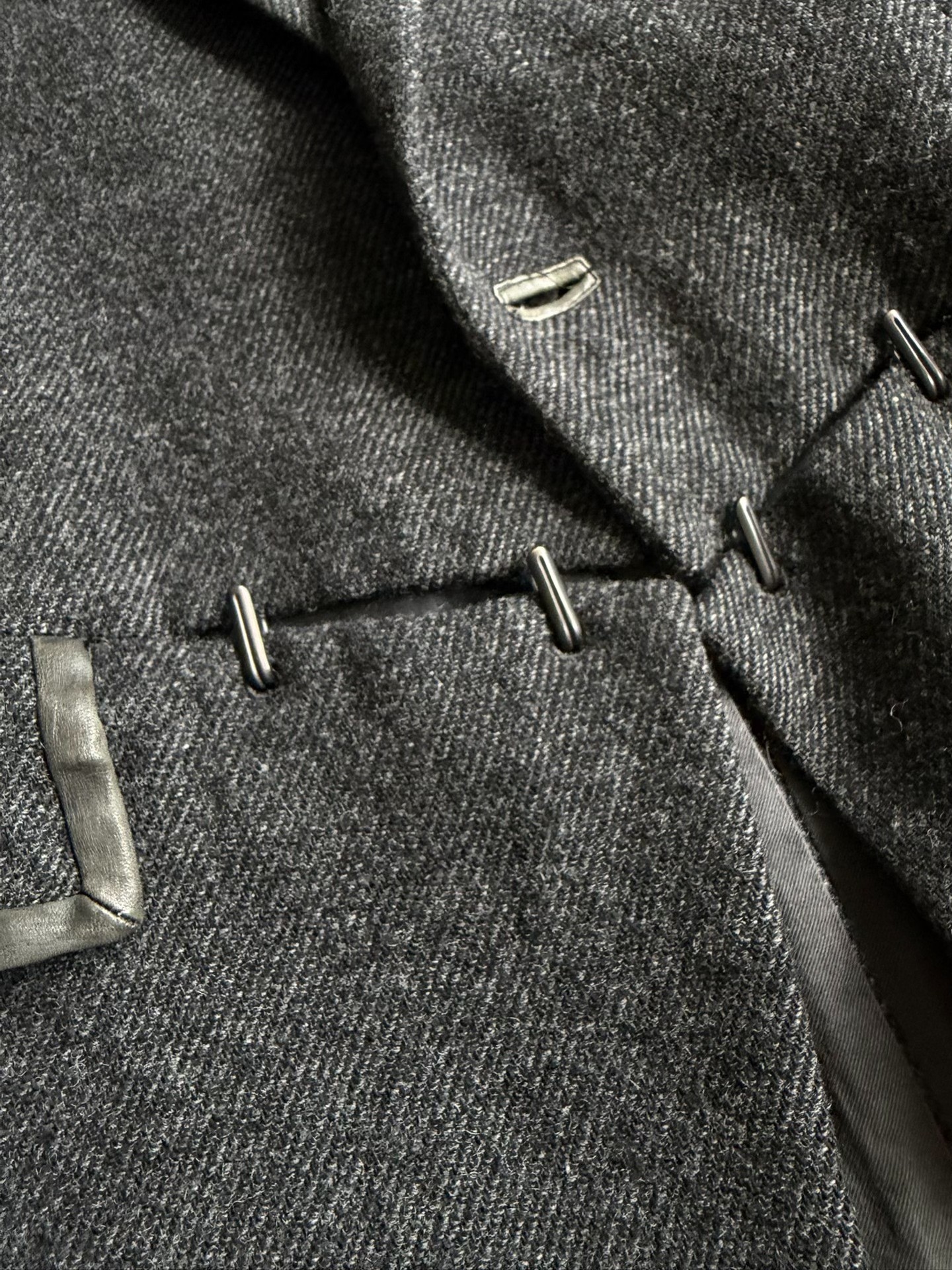 Yohji Yamamoto Men's Charcoal Blazer — label