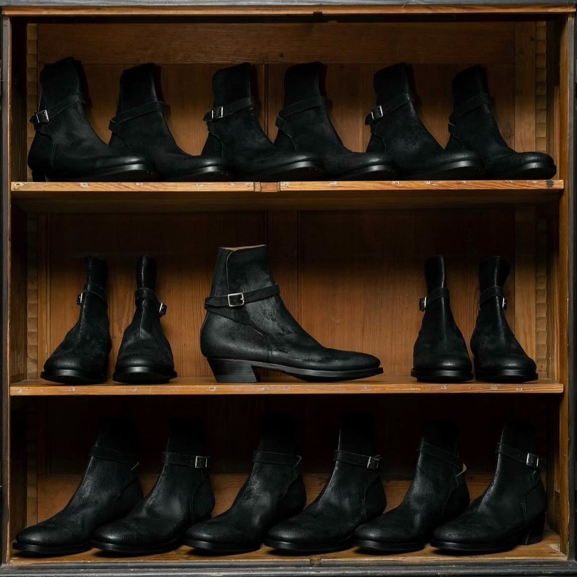 Clinch Jodhpur Black Waxed Suede Boots — label