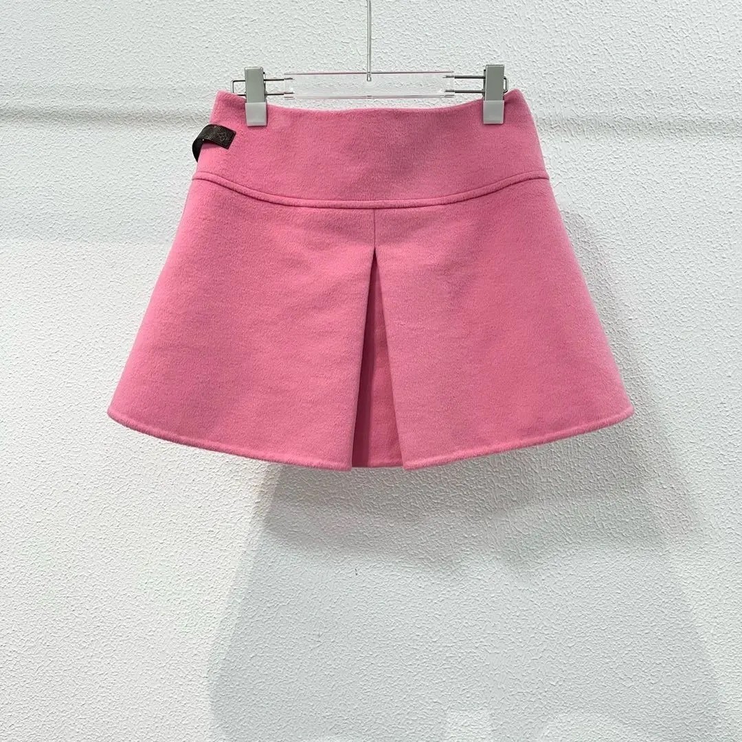 Louis Vuitton Pink Wool A-Line Mini Skirt — back