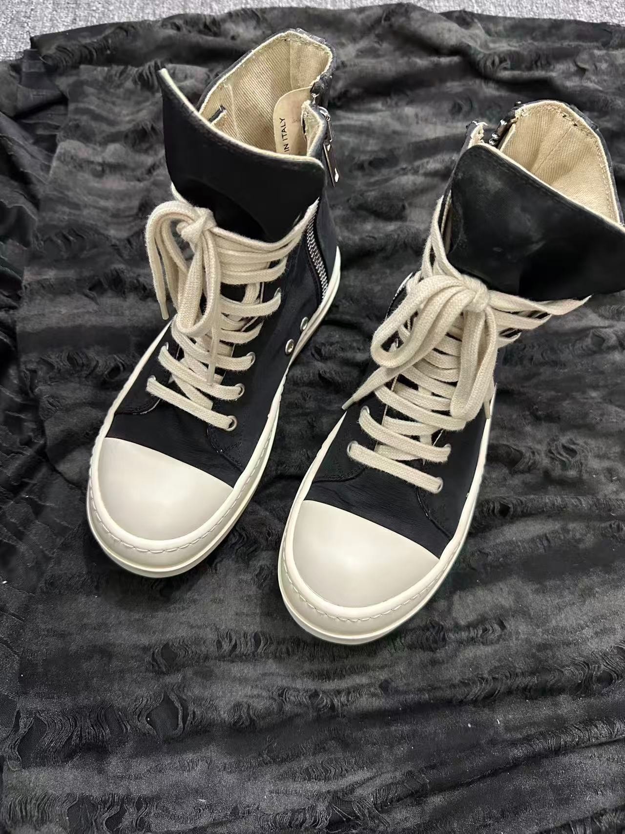 Rick Owens DRKSHDW High-Top Shoes — front