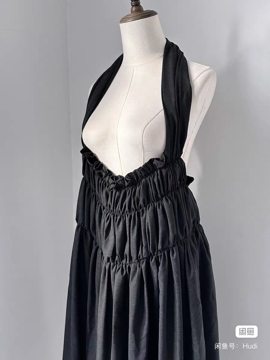 Comme des Garcons Tricot Halter Dress — front