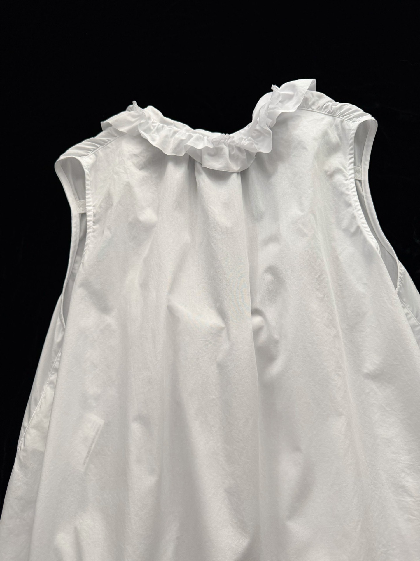Comme des Garcons Tricot Ruffled Sleeveless Top — label