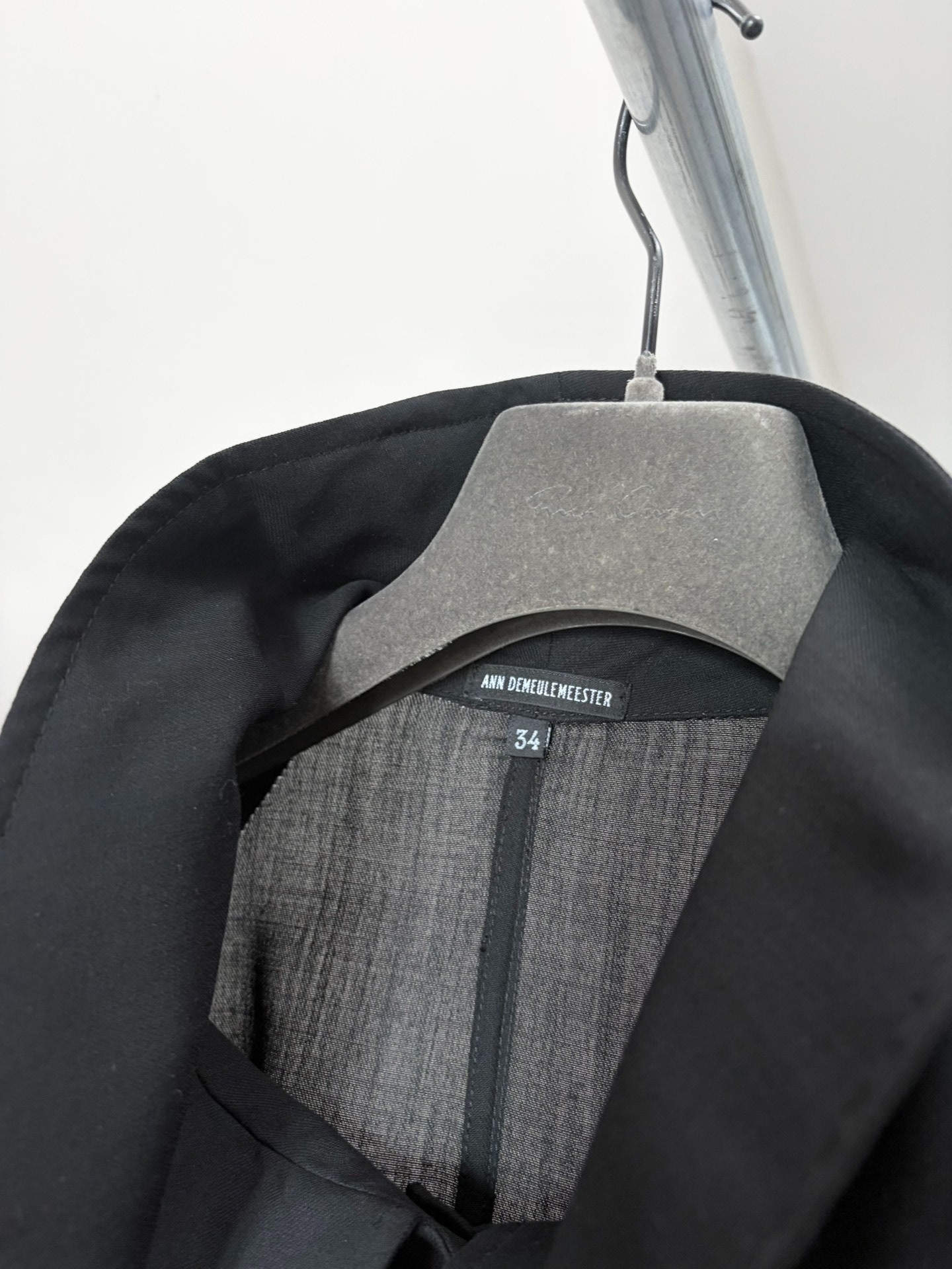 Ann Demeulemeester Belted Trench Coat — detail