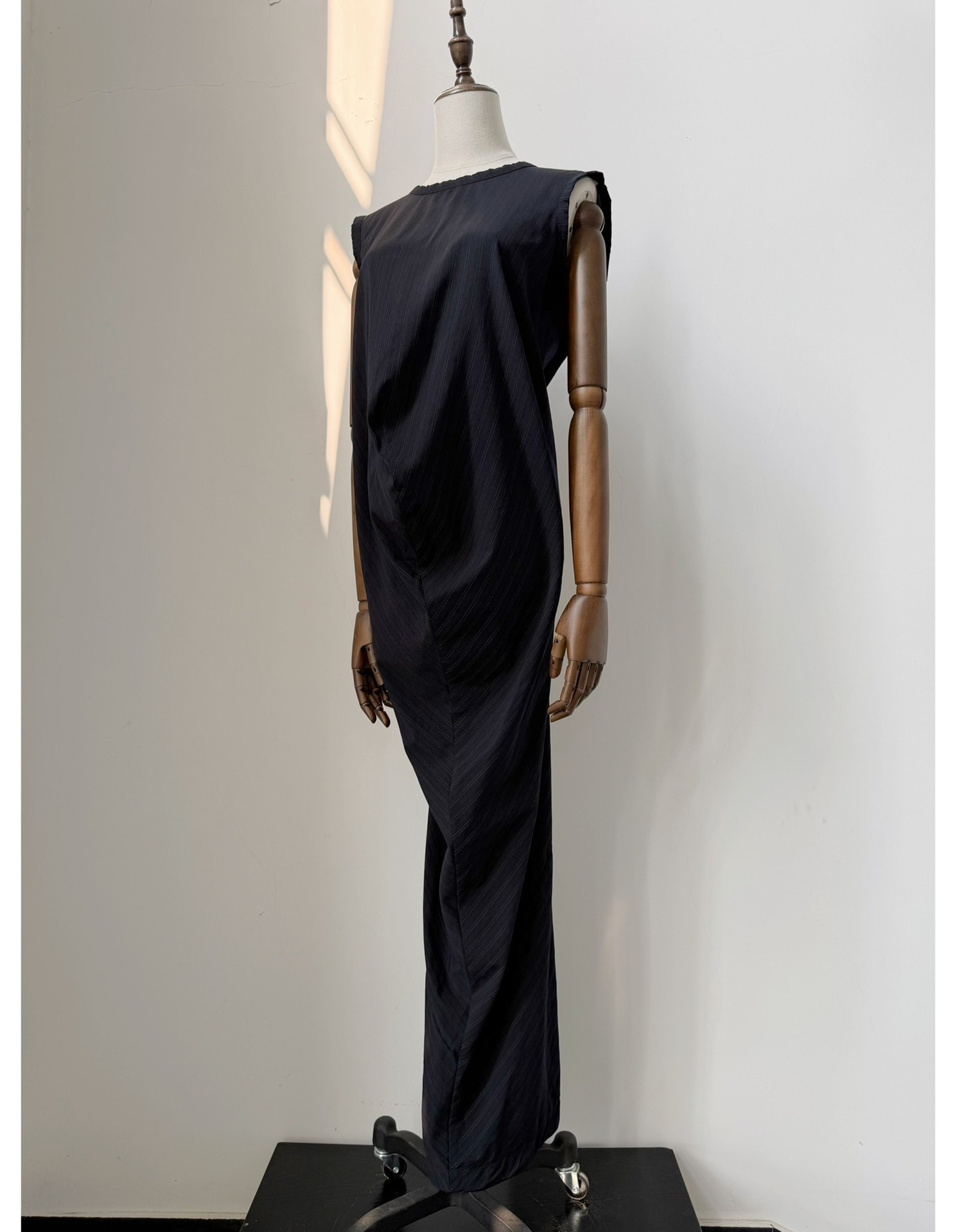 Comme des Garçons 1999 Sleeveless Dress — detail