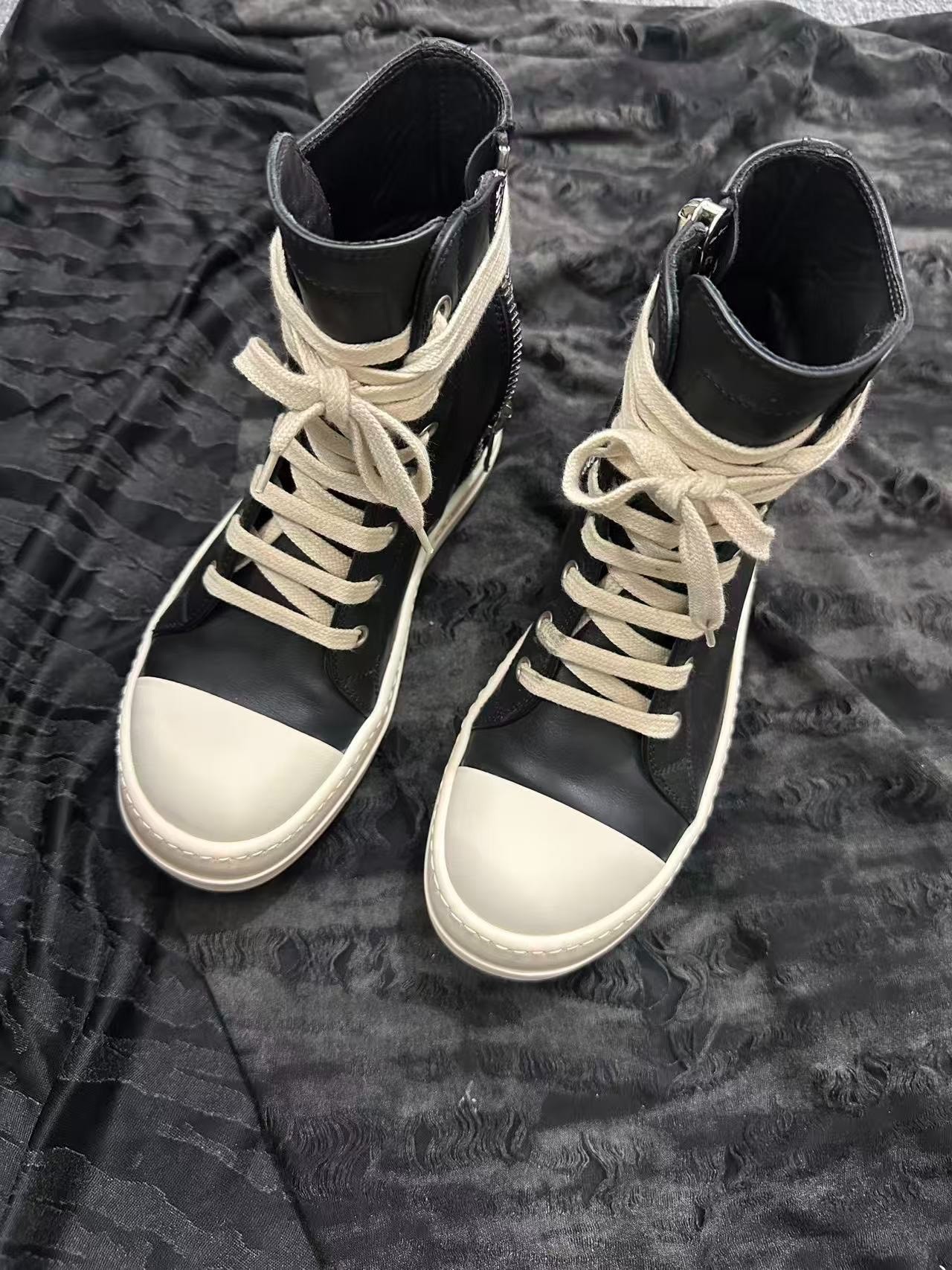 Rick Owens DRKSHDW High-Top Leather Shoes — front