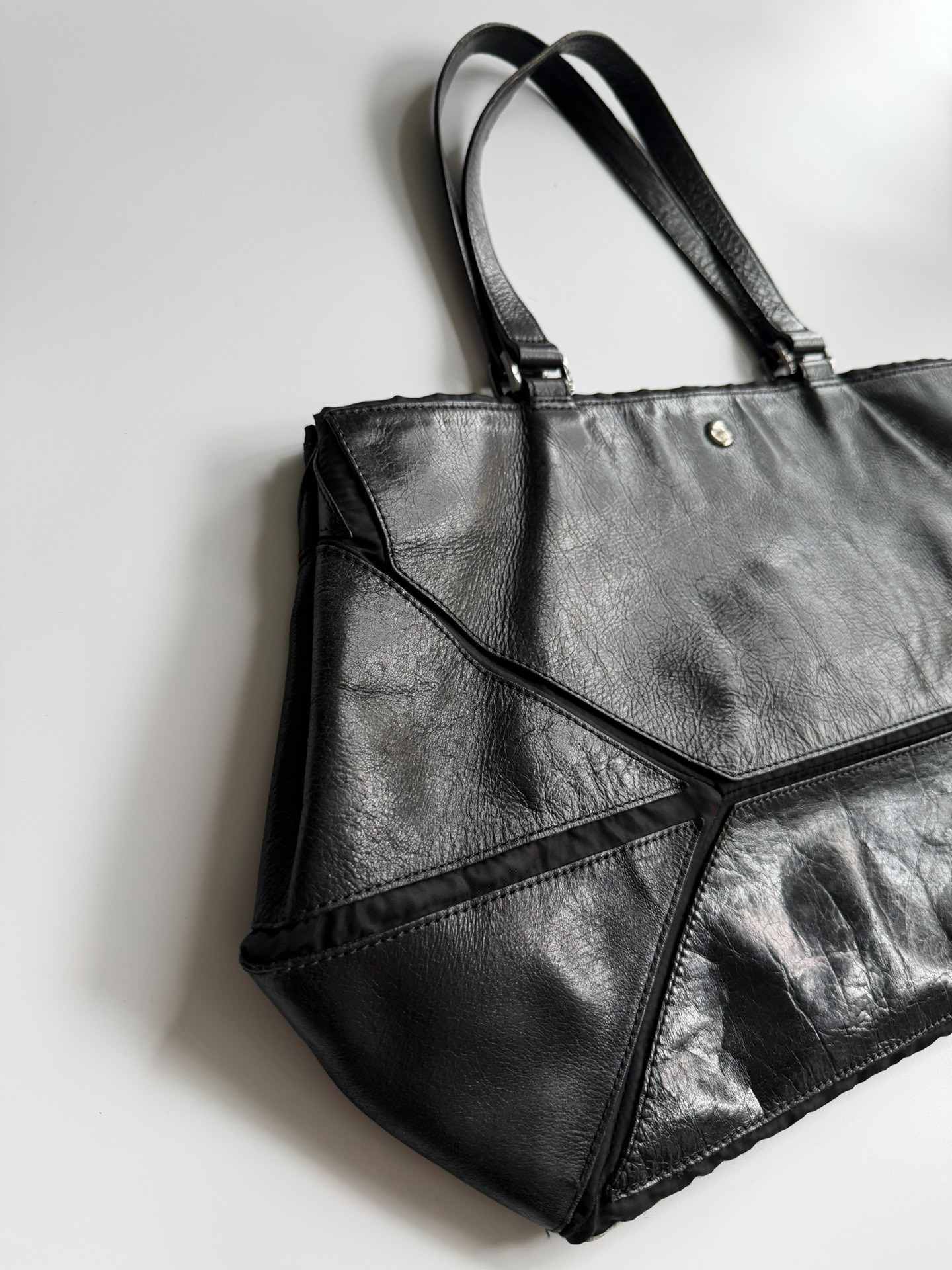 Issey Miyake Geometric Leather Tote Bag — back