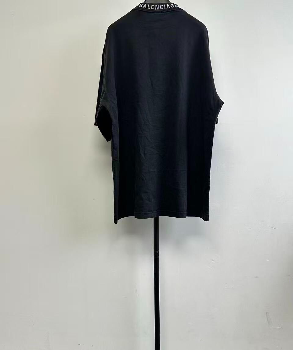 Balenciaga Black Heart Print Oversized T-Shirt — front