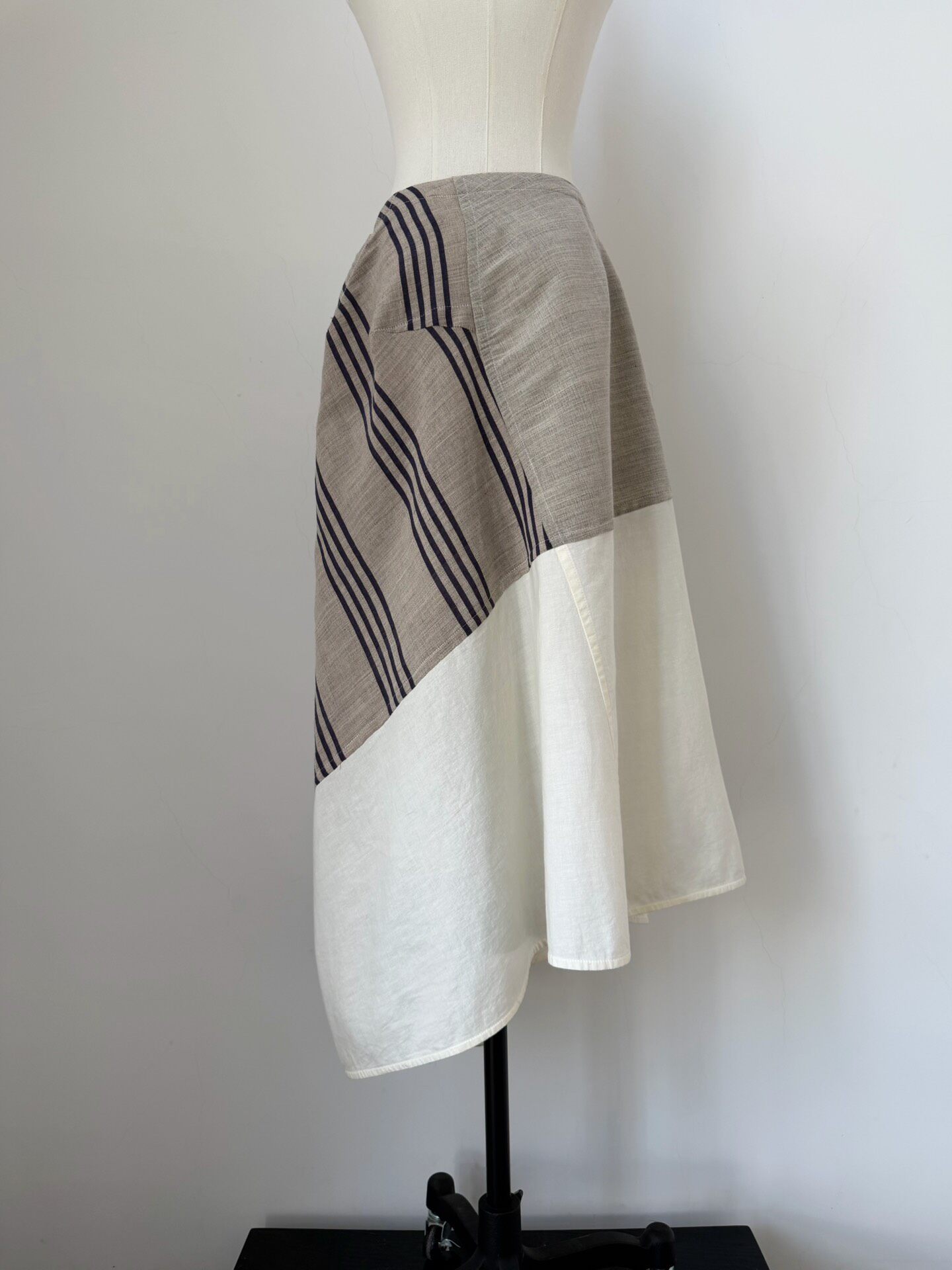 Comme des Garcons 1998 Deconstructed Skirt — detail