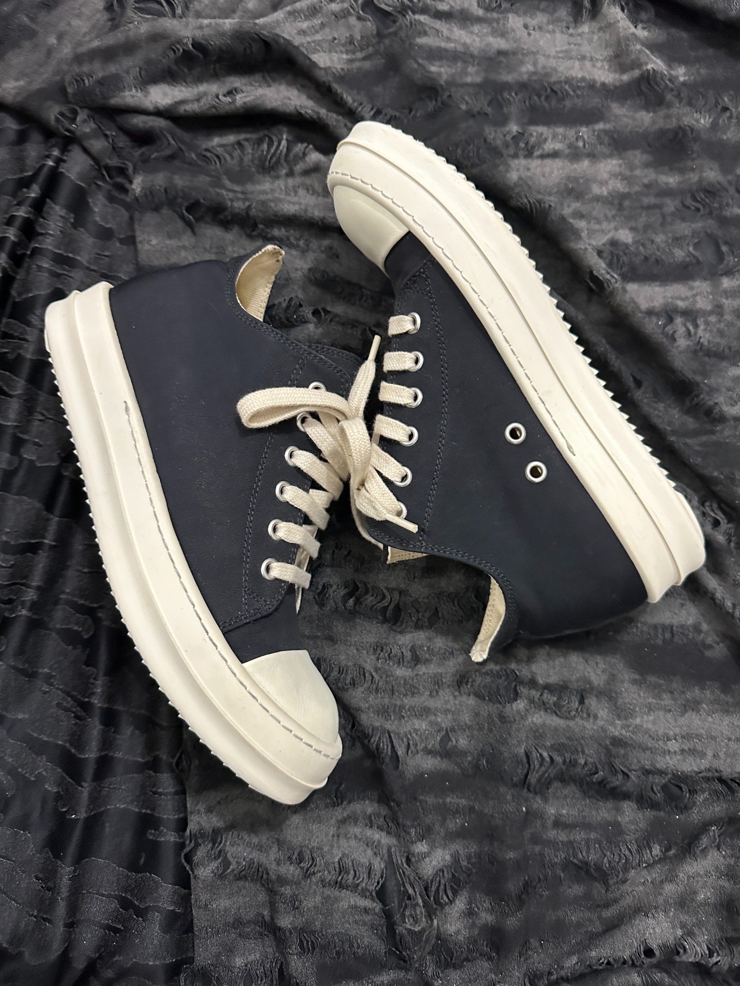 Rick Owens DRKSHDW Low-Top Canvas — detail