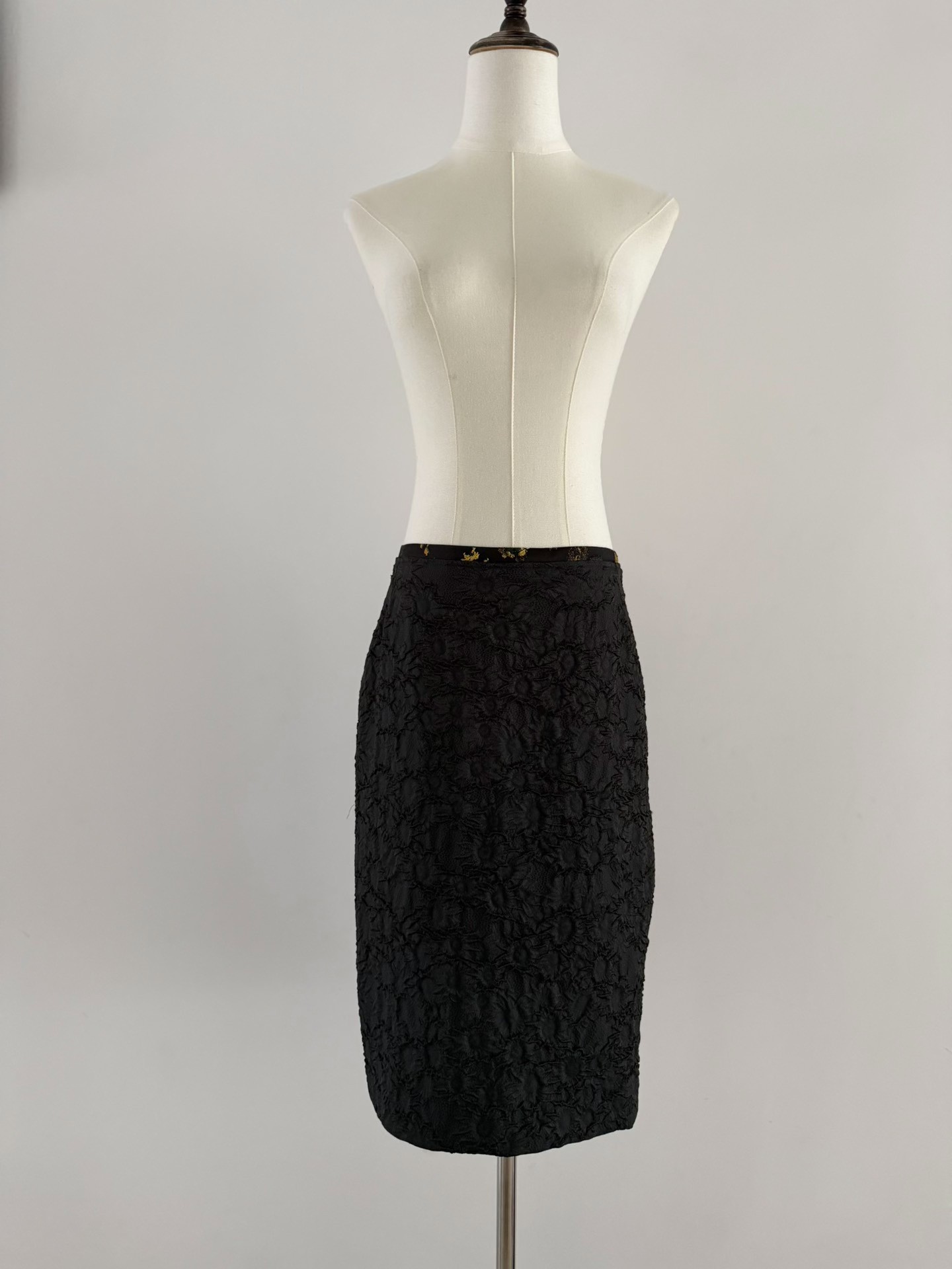 Dries Van Noten Black Textured Floral Skirt — label